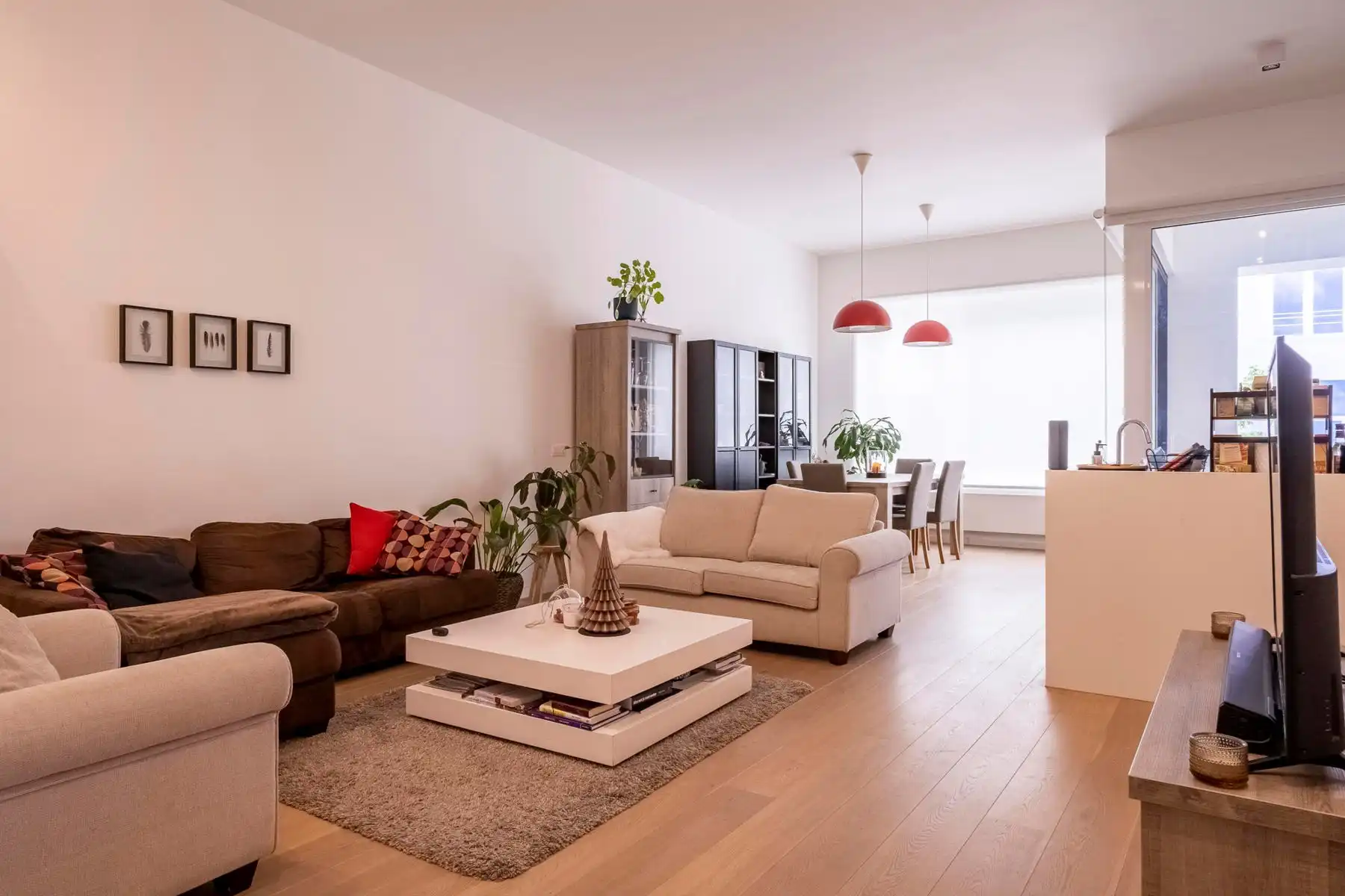 Gemeubeld appartement op het bruisende Zuid ! foto 2