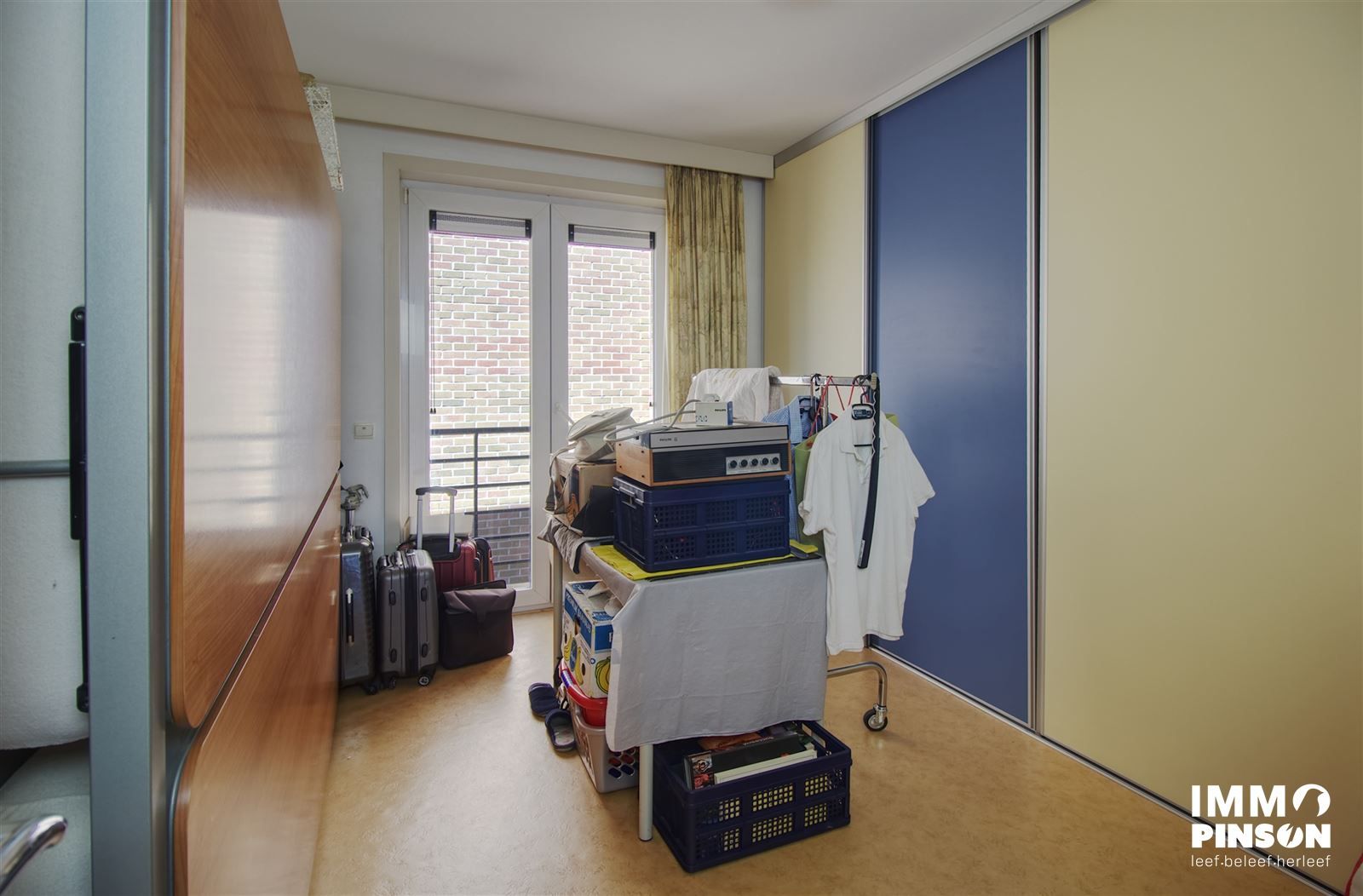 Mooi woonappartement met drie slaapkamers foto 8