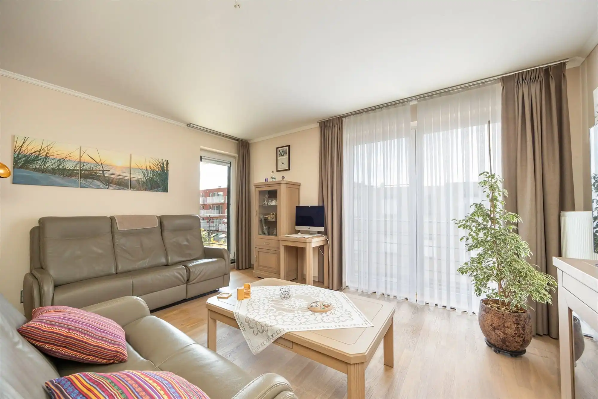 Instapklaar energiezuinig appartement met 2 slaapkamers en terras in Burcht foto 4