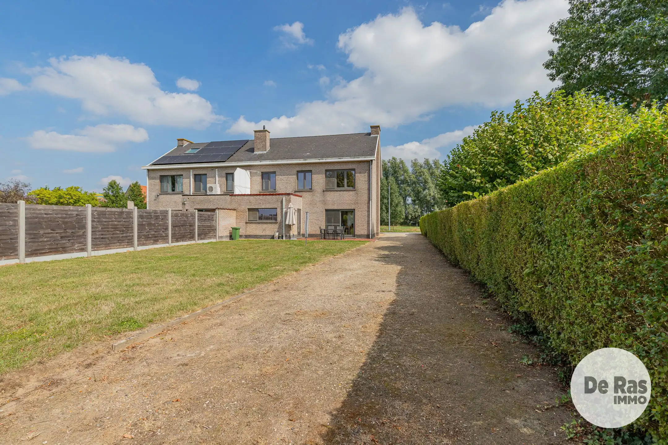 WICHELEN - Instapklare woning met 4 kamers, garage en tuin foto 29