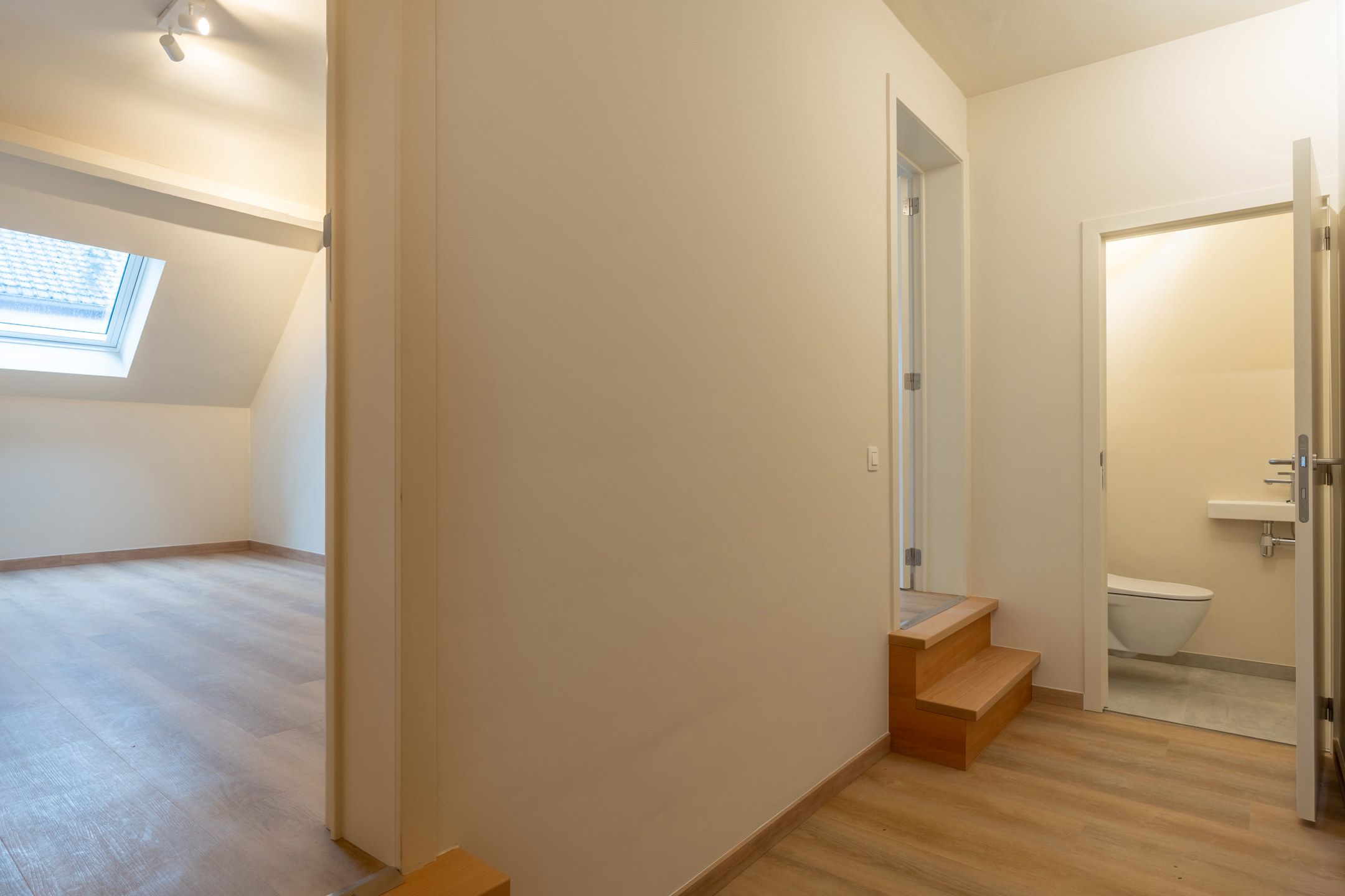 Stadswoning met 3 slpk's, tuin en dubbele garage te Turnhout foto 11