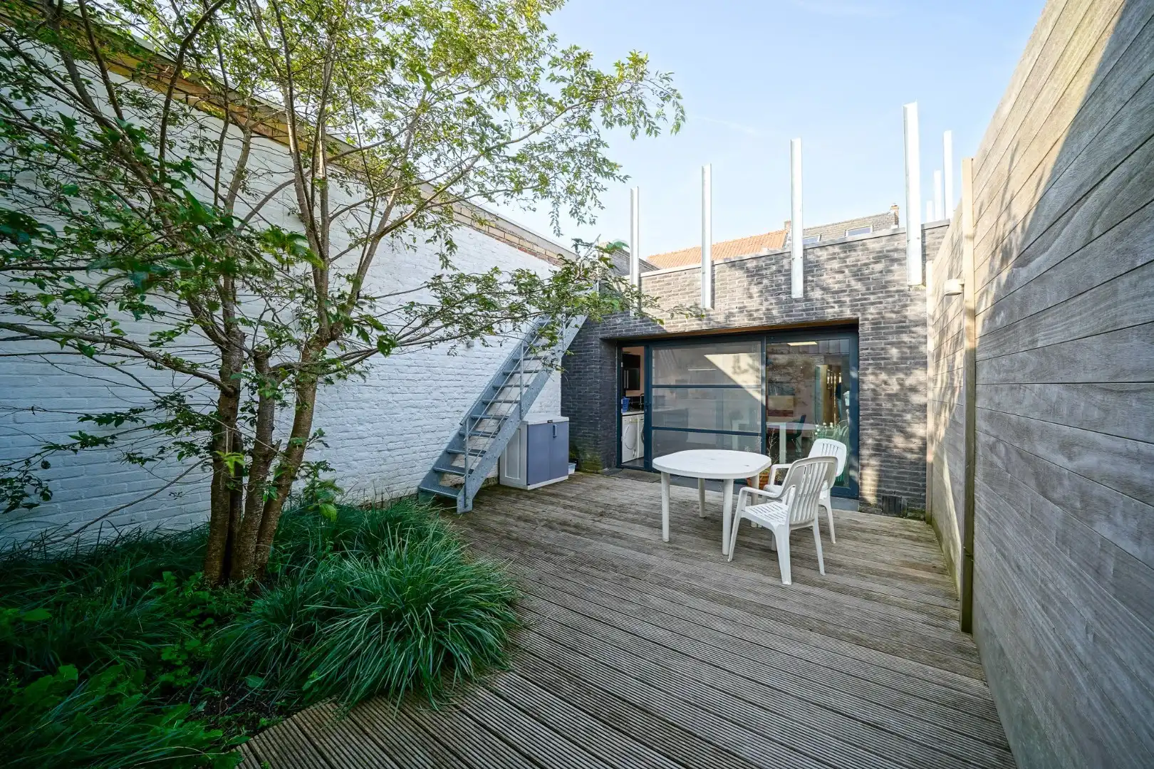 Ruime eengezinswoning in centrum Oudenburg met handelsruimte op gelijkvloers. foto 10