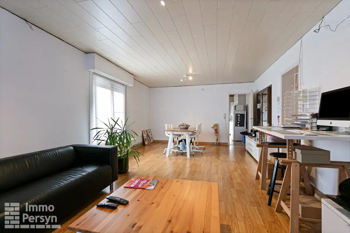Commercieel pand (inclusief handelsfonds) met instapklaar appartement en achterliggend perceel foto 19