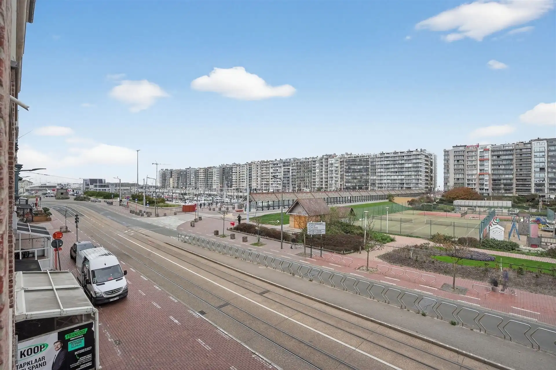 JACHTHAVEN / ZONNIG TERRAS foto {{pictureIndex}}