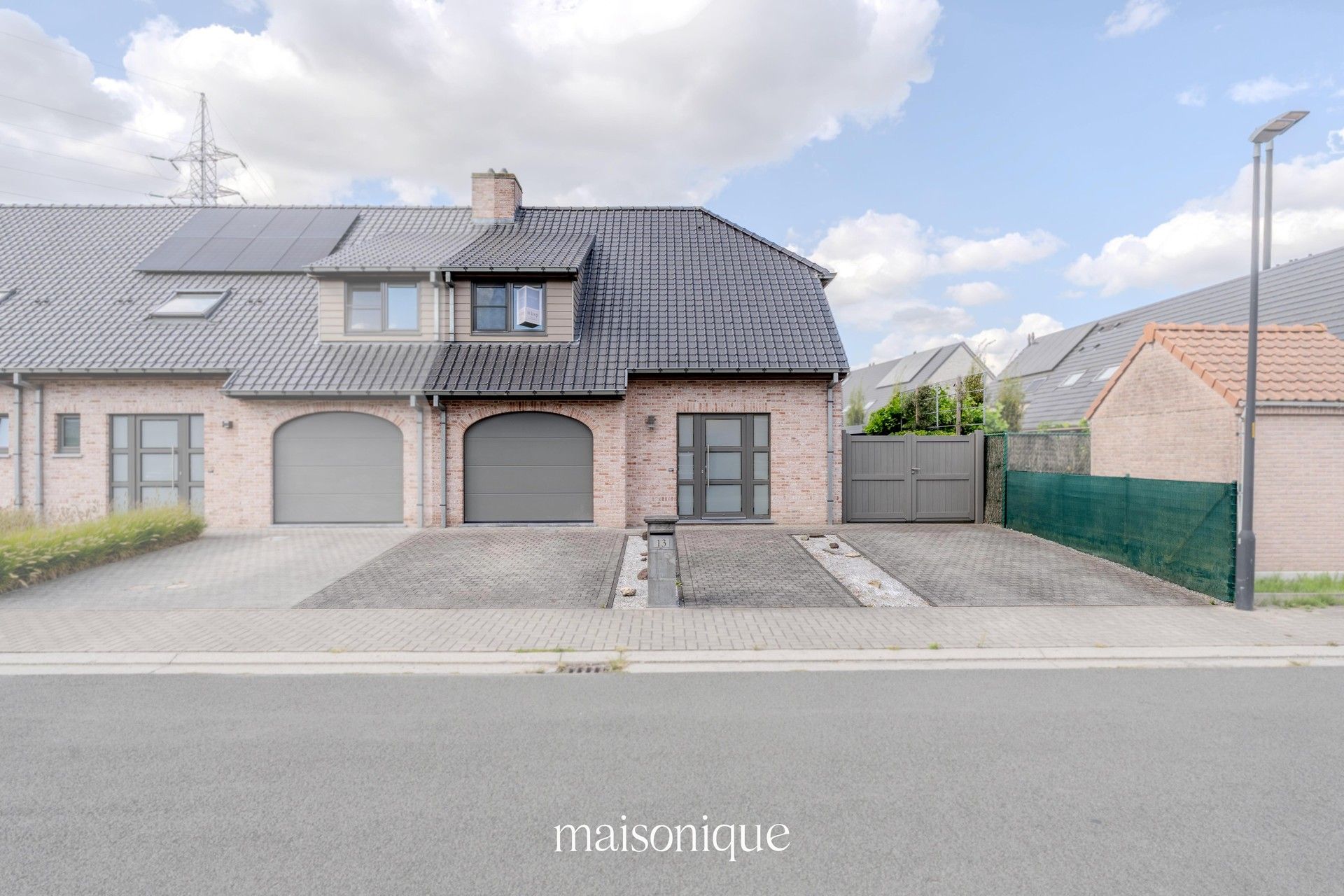 Recente familiewoning in een rustige buurt te Roeselare. foto 2