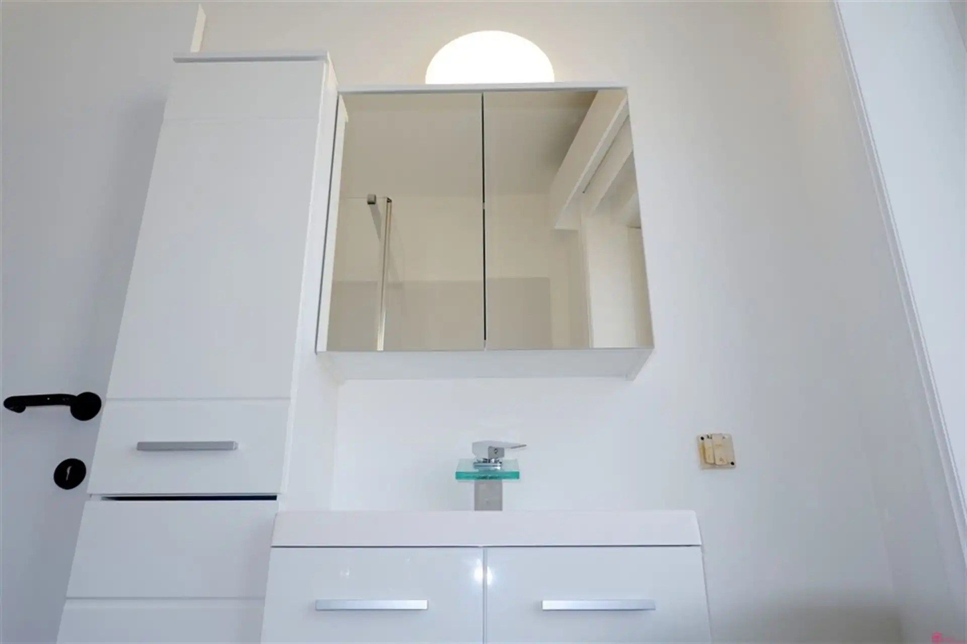 Appartement dicht bij centrum & station Kortrijk foto 11