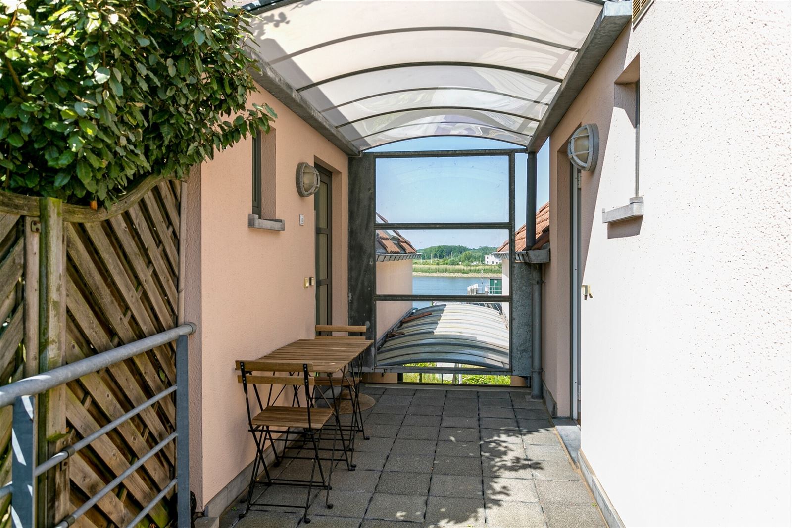 Uniek dakappartement met Scheldezicht! foto 16