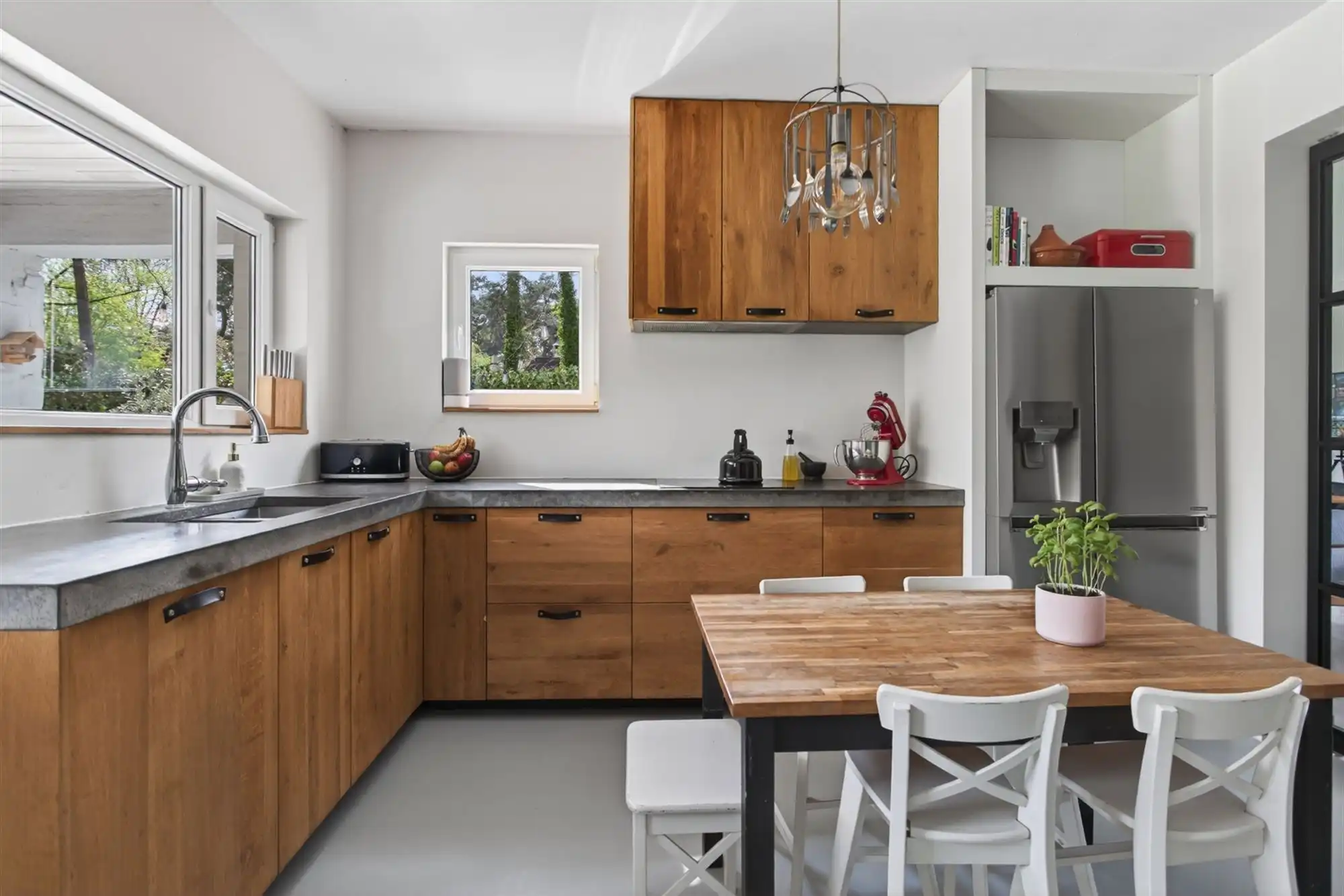 Ruime villa met zuidgerichte tuin en maximale privacy foto 16