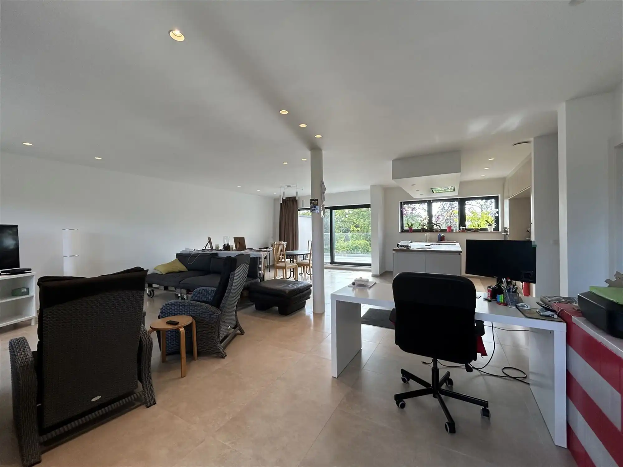 Lichtrijk duplex appartement Haasrode! foto 4