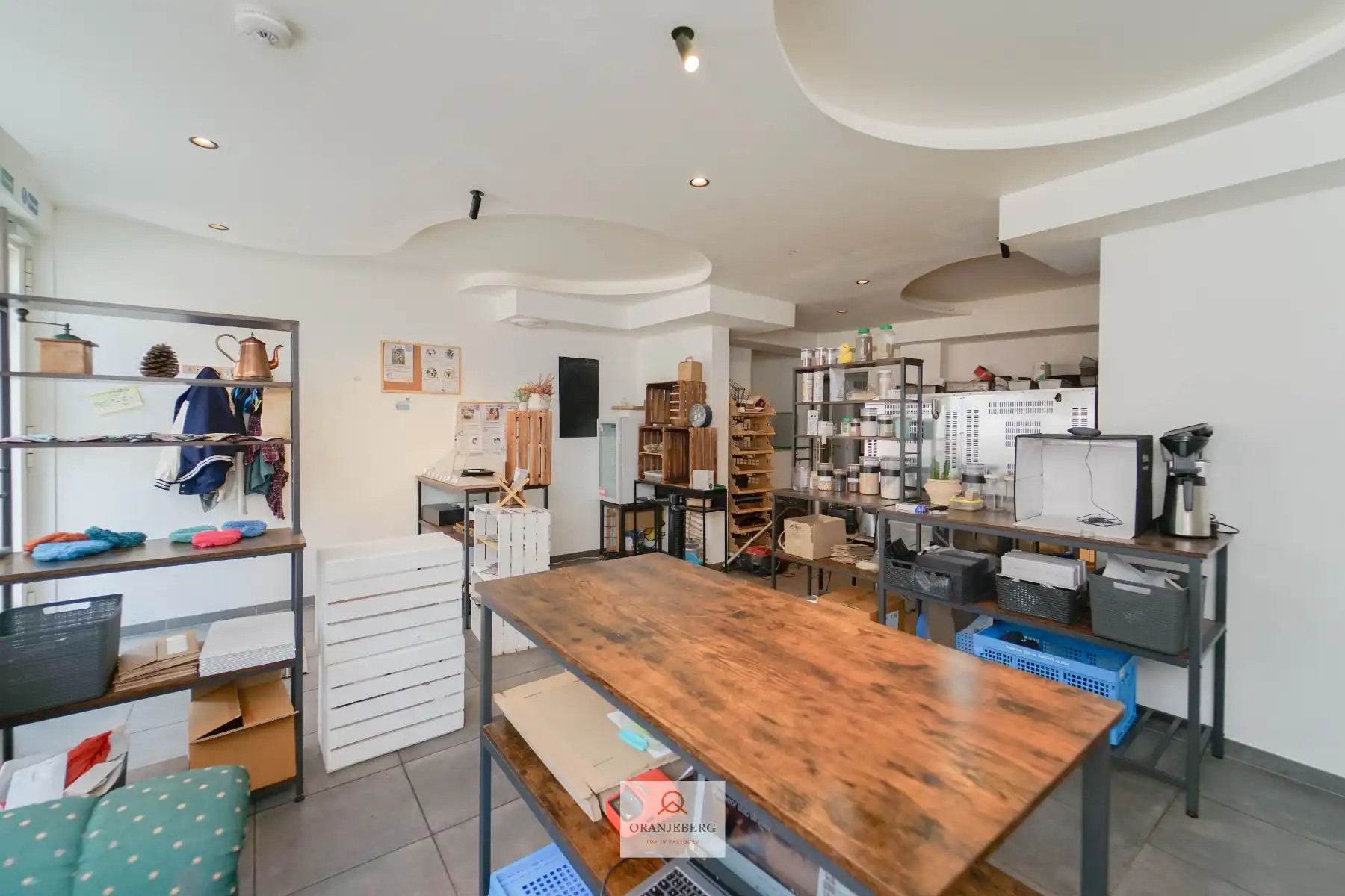 Handelsgelijkvloers te huur in Gent foto 11