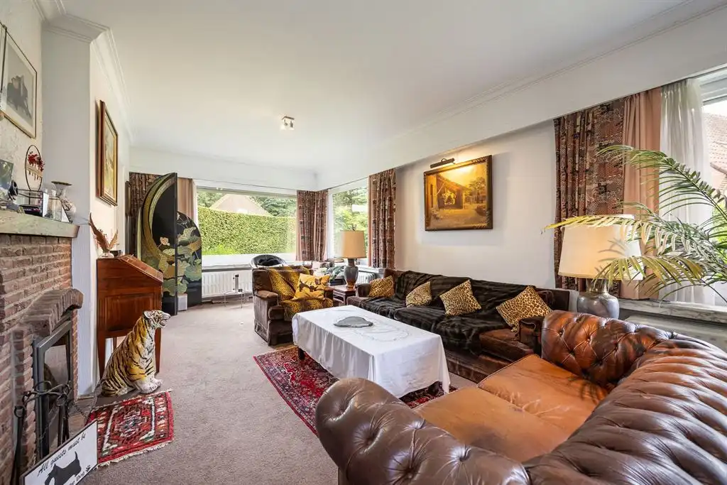 Te vernieuwen gelijkvloerse woning foto 4