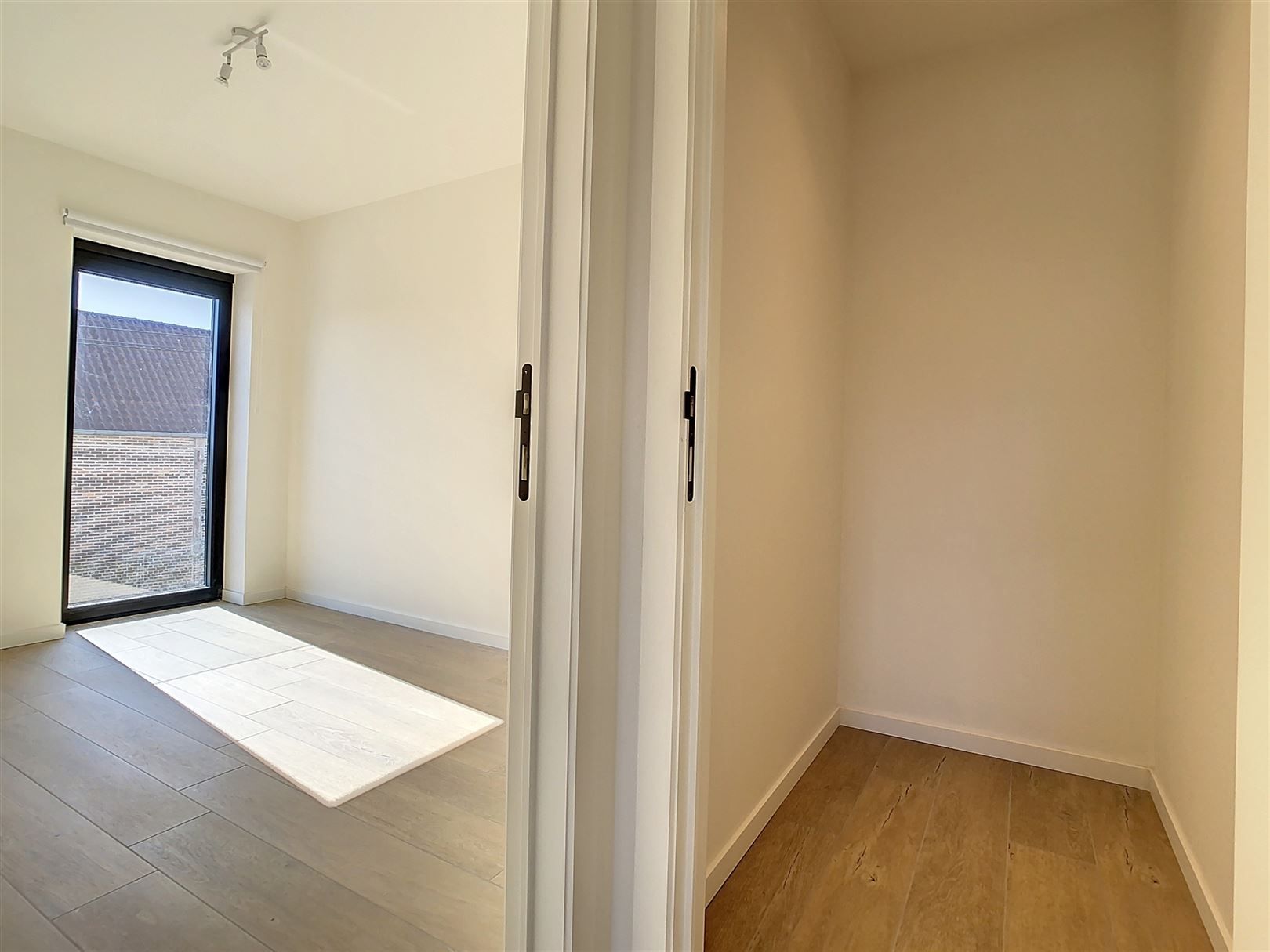 Mooie instapklare woning, 3 slpks, tuin, terras, garage foto 49