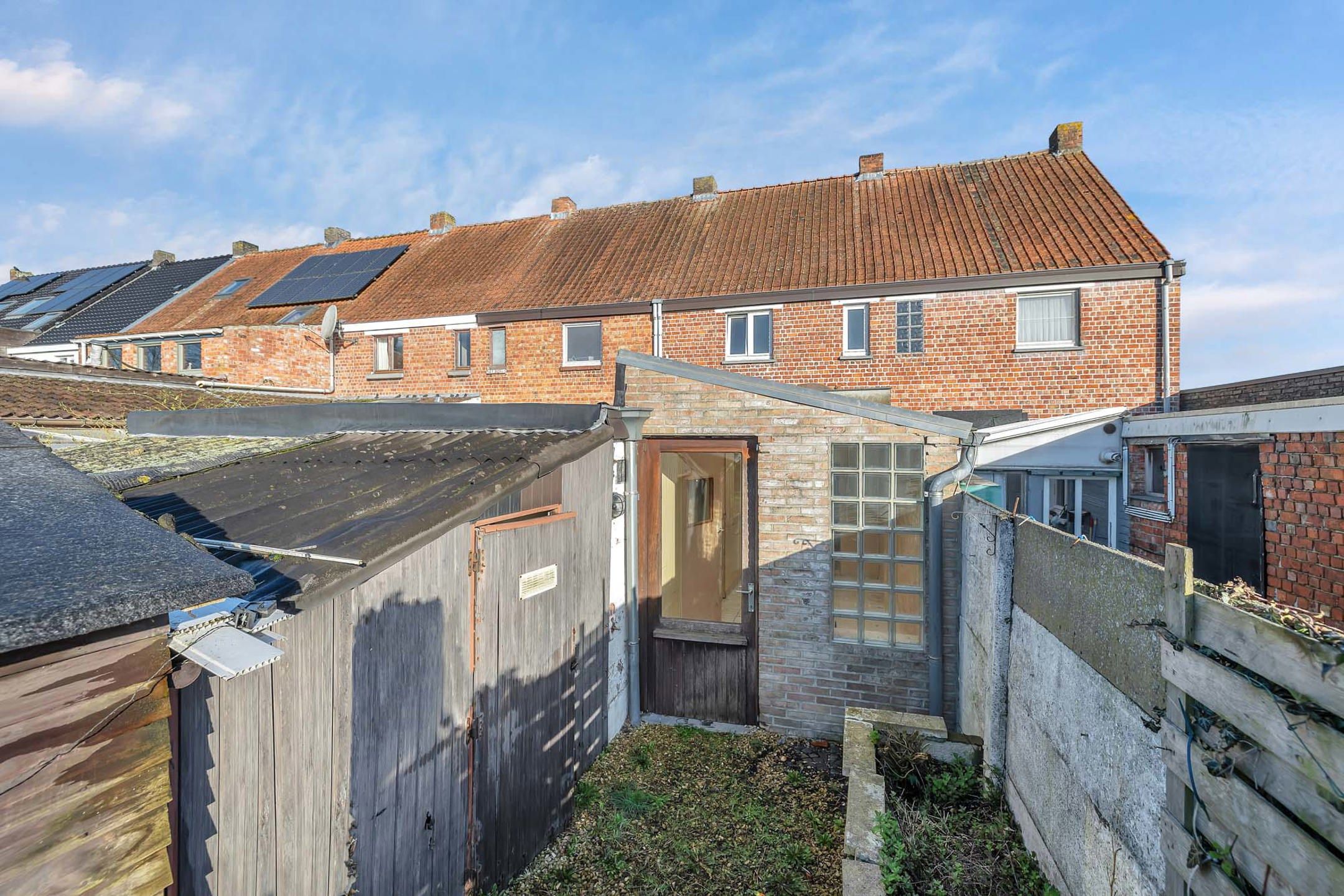 Te renoveren woning met centrale ligging in Astene/Deinze foto 12