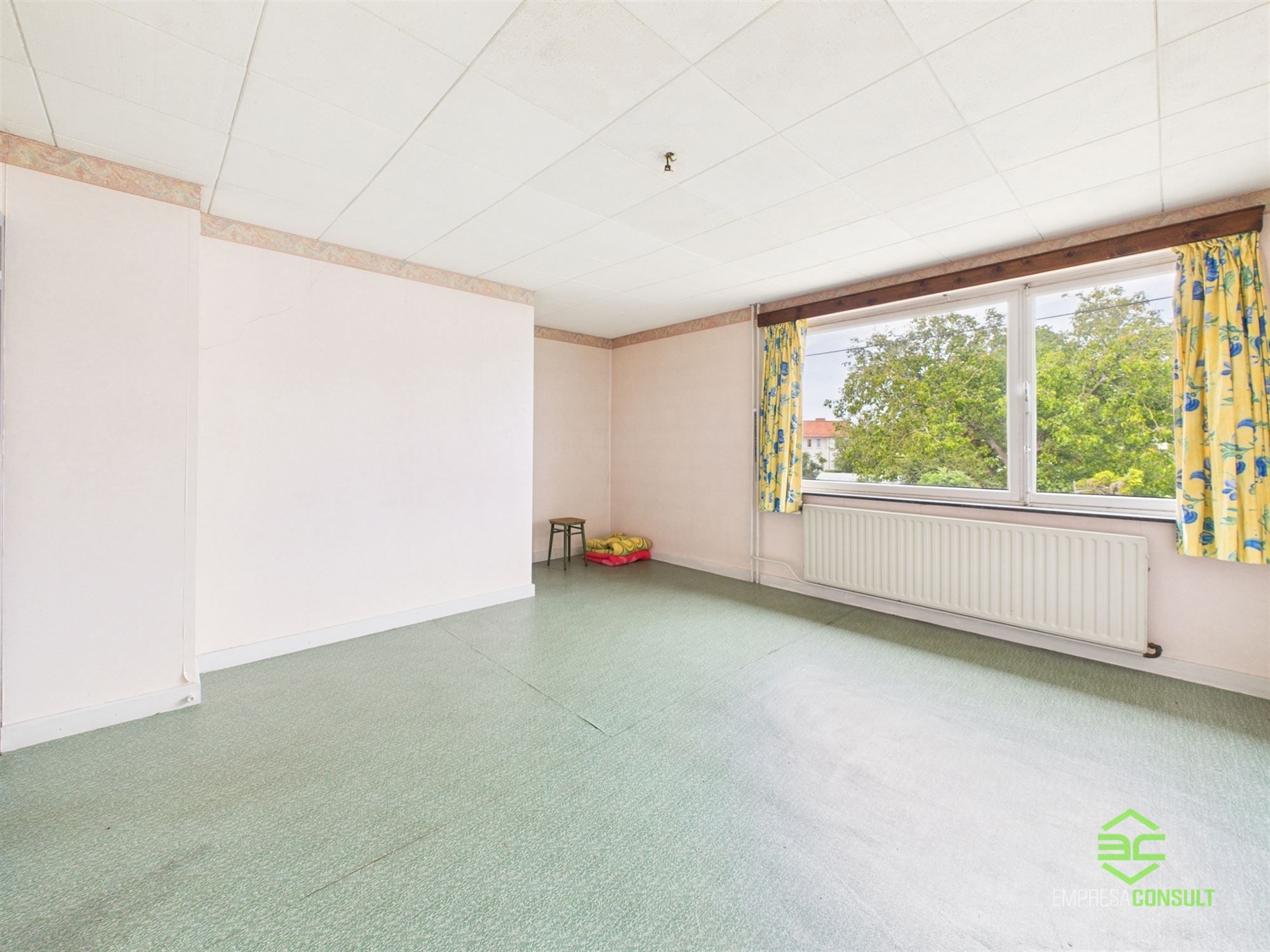 Op te frissen gezinswoning op een rustige locatie! foto 18