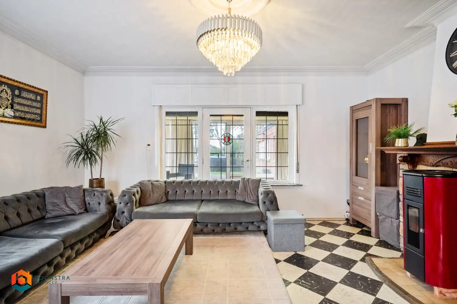 Ruime woning met 3 slpkrs foto 2