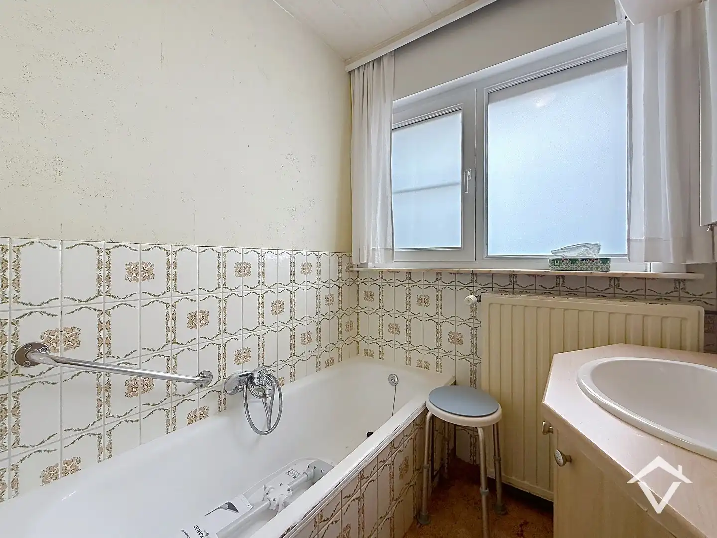 Gelijkvloerse woning met 3 slaapkamers, tuin en garage in een doodlopende straat te Roeselare foto 10