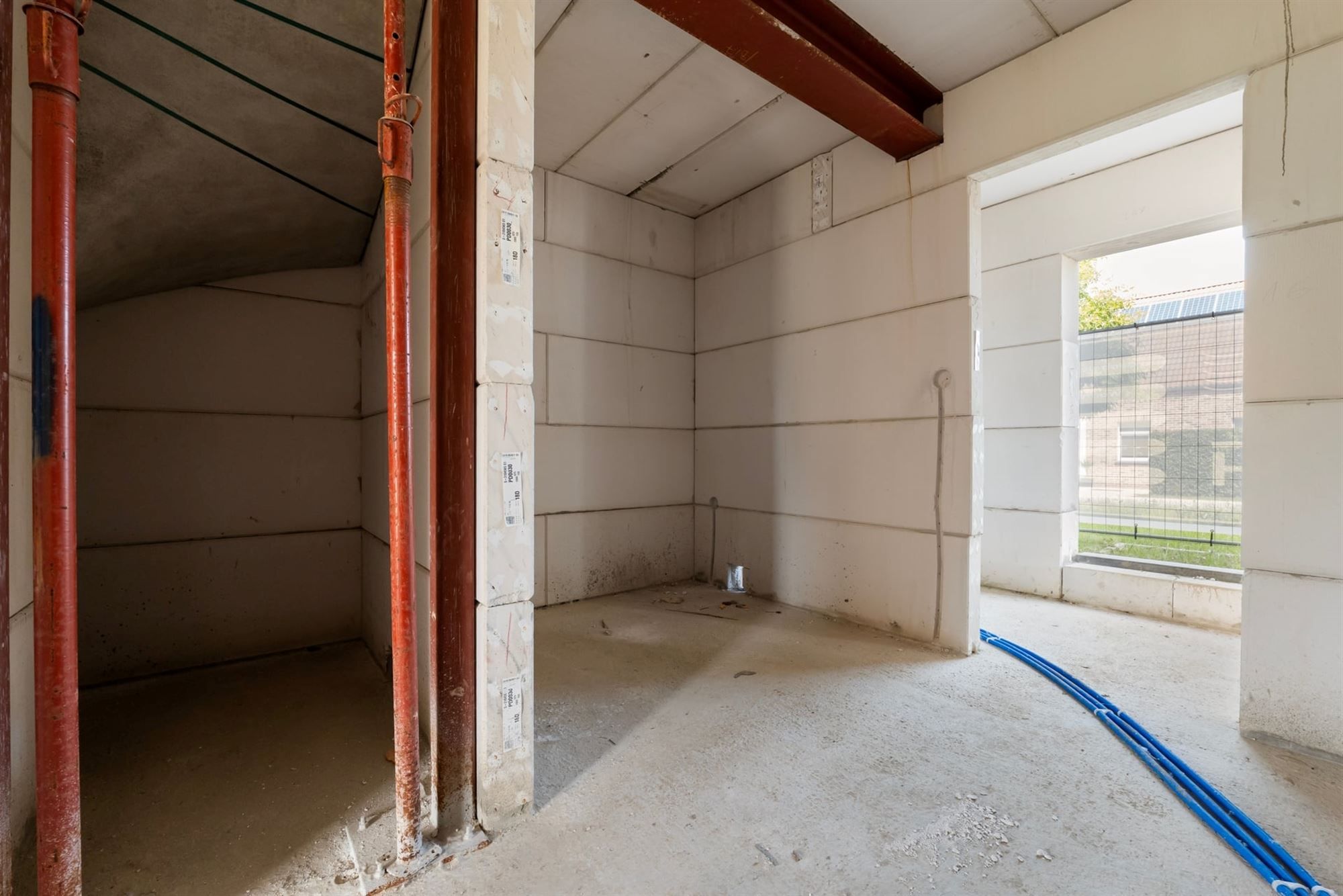 CASCO HALFOPEN BEBOUWING IN MODERNE STIJL MET CARPORT IN ALKEN foto 18