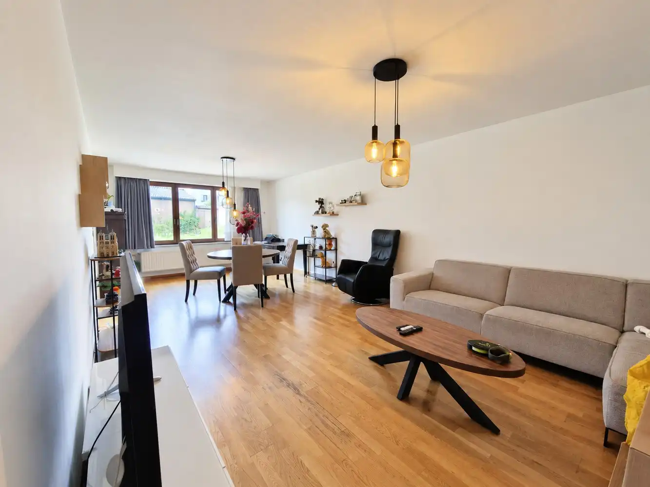 Ruim gelijkvloers appartement met 2 slaapkamers te huur in Lanaken foto 4