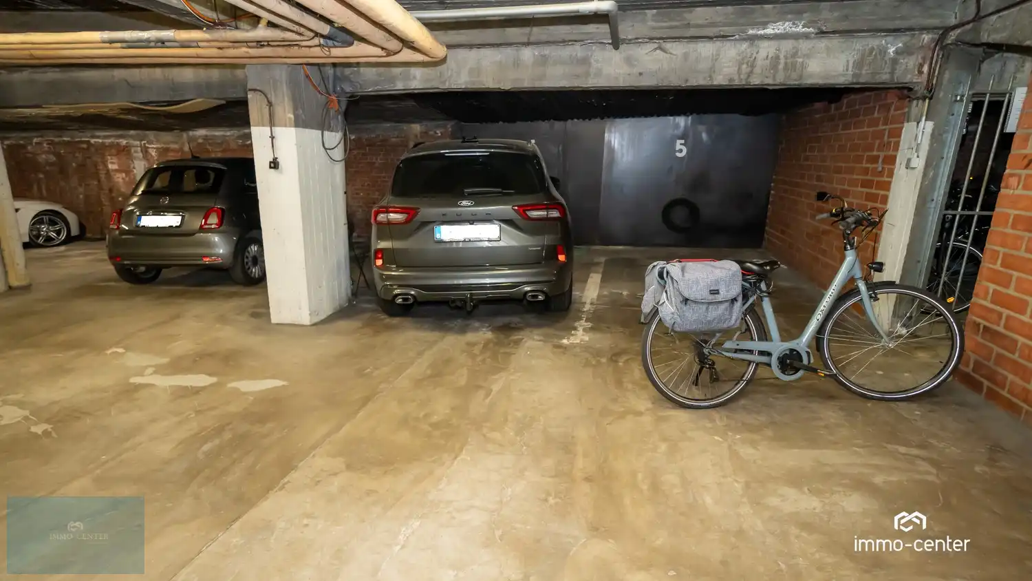 Te huur – Ruim 2-slaapkamerappartement met autostaanplaats in het centrum van Genk foto 20
