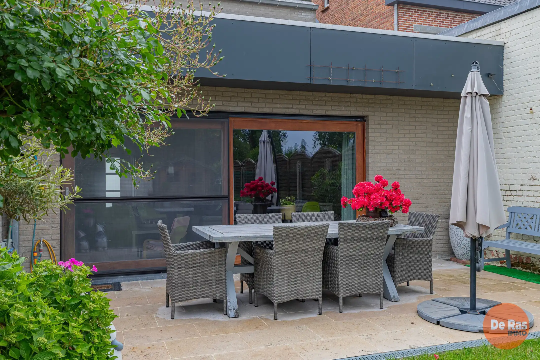 WICHELEN – Centrale, instapklare woning met 4 slaapkamers foto 8