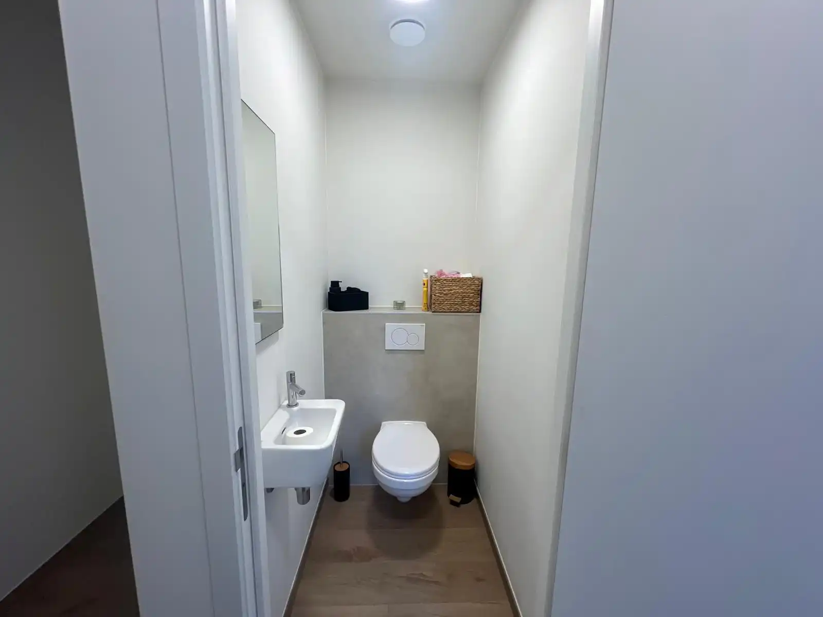 Modern 2 slaapkamerappartement in Maasmechelen met parking foto 8