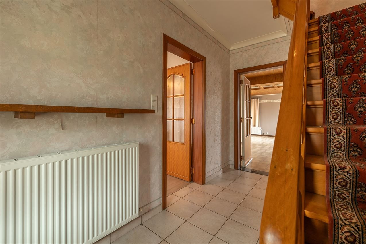 Charmante woning OB op 8are74 met loods foto 8
