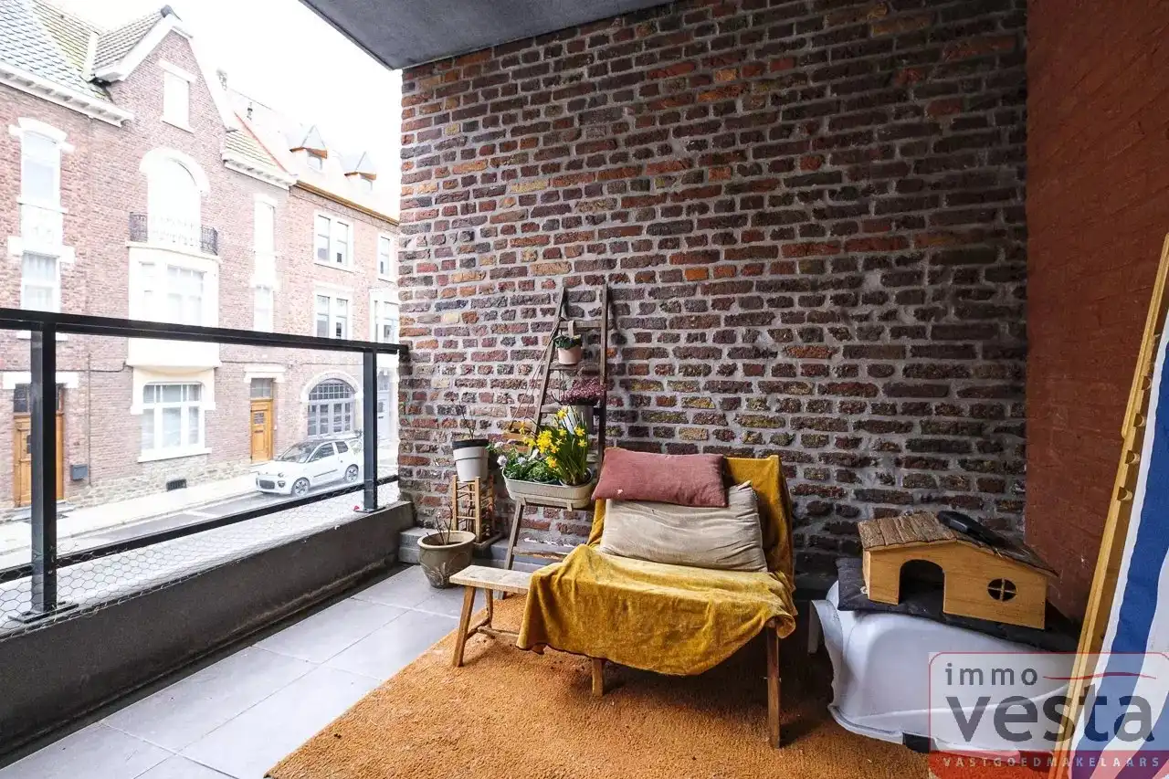 Goed onderhouden appartement in centrum Sint-Truiden foto 14