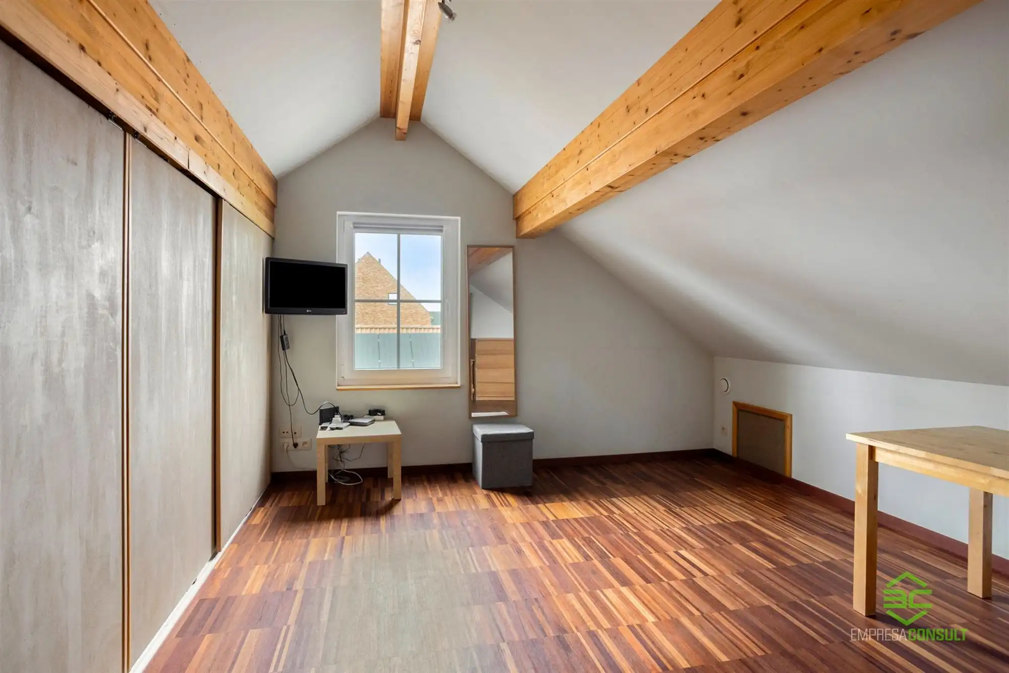 Ruime, energiezuinige woning met 5slpk en 3 badk te Hoeleden! foto 32