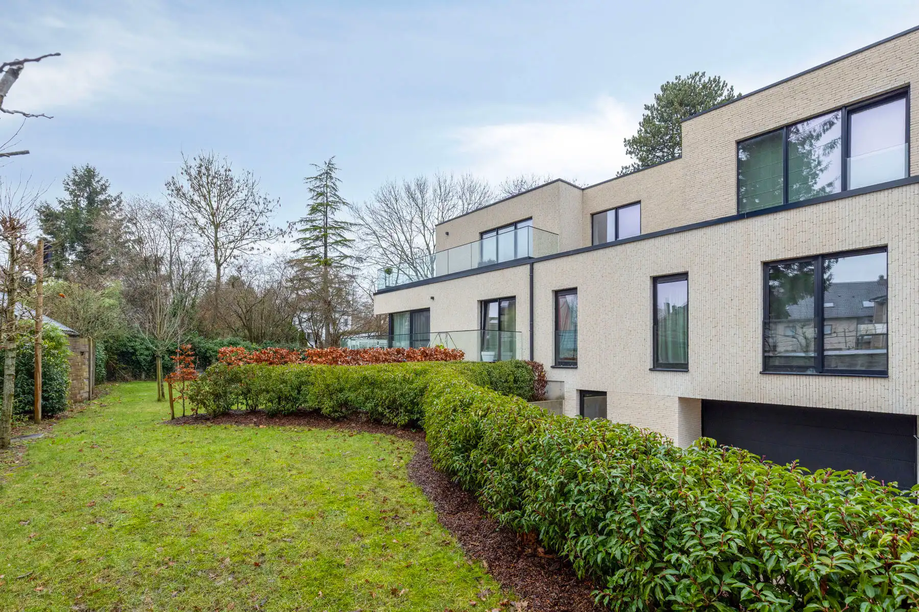 Stijlvol gelijkvloers appartement met tuin op topligging foto 25