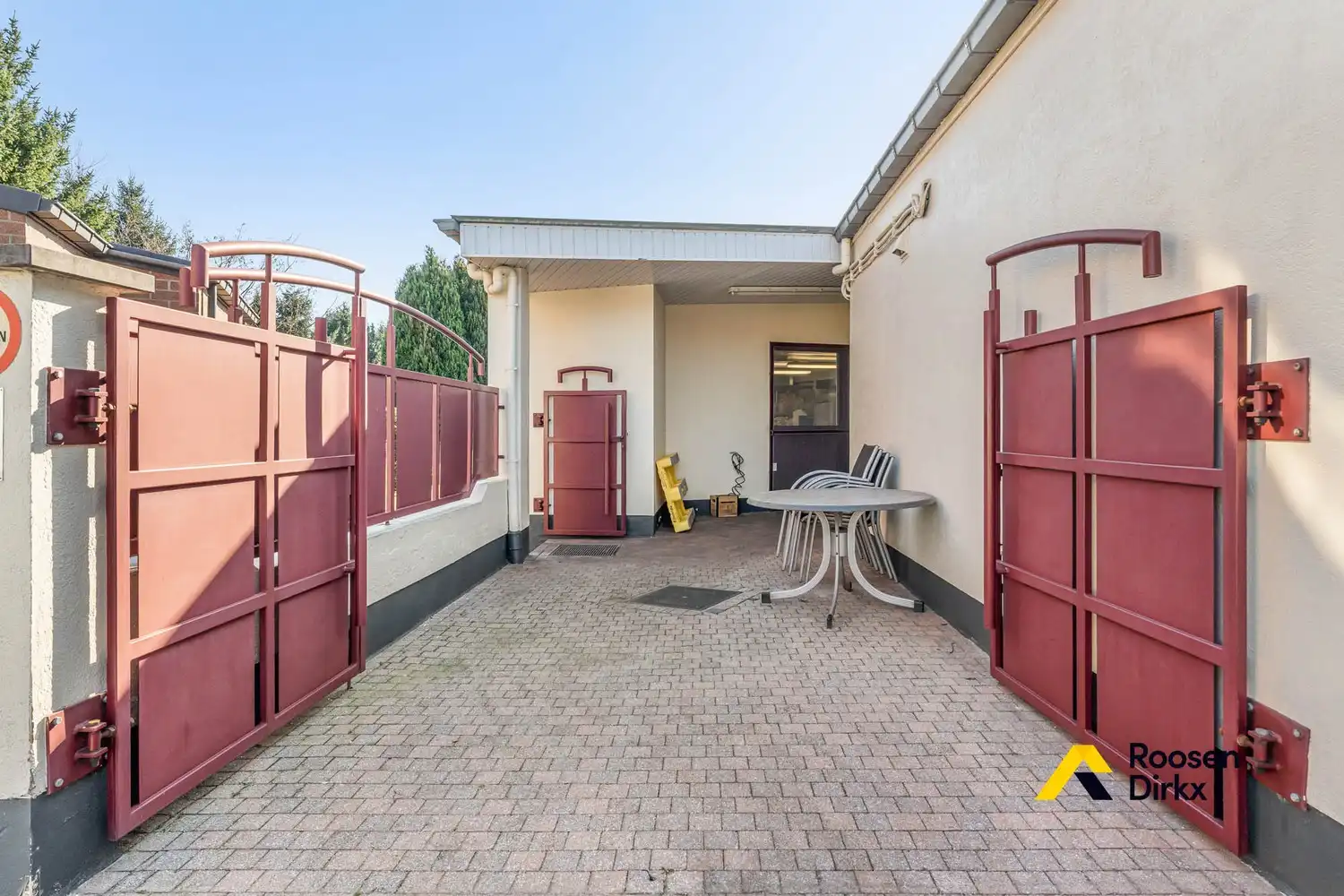 Bakkerij met luxe woonst en studio! foto 25