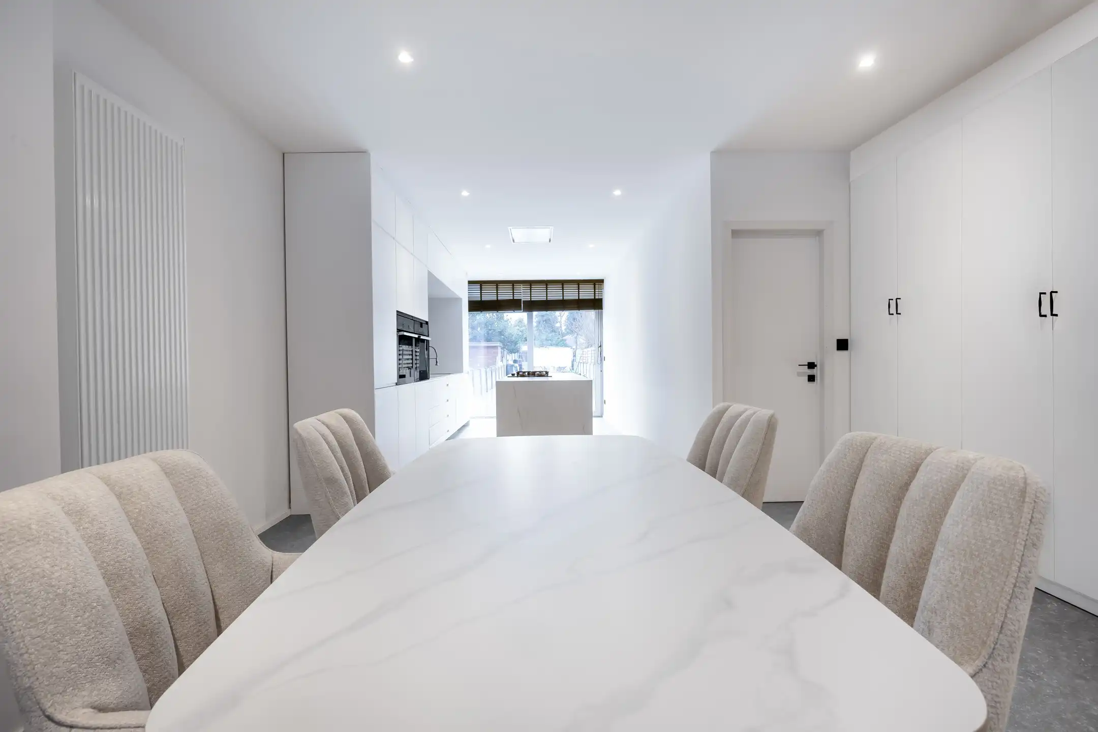 Volledig gerenoveerde woning in het hart van Wijnegem foto 7