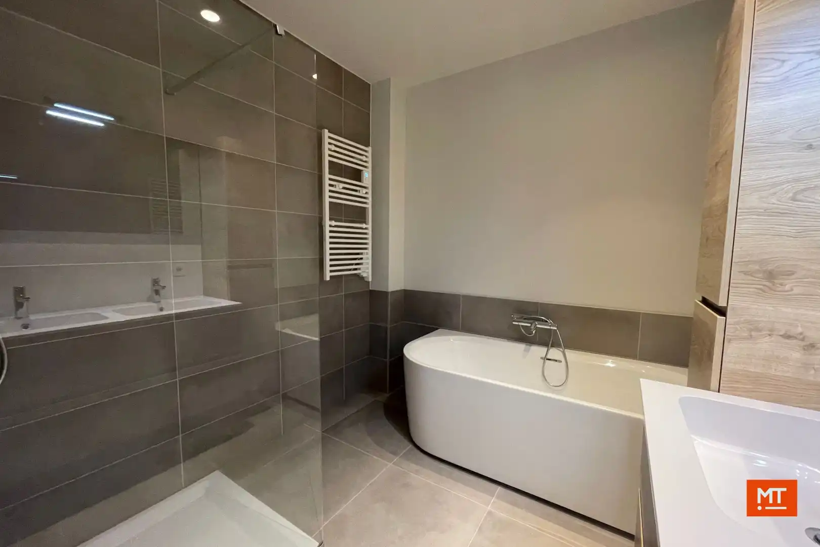 Appartement te huur met 2 slaapkamers te Langemark foto 6