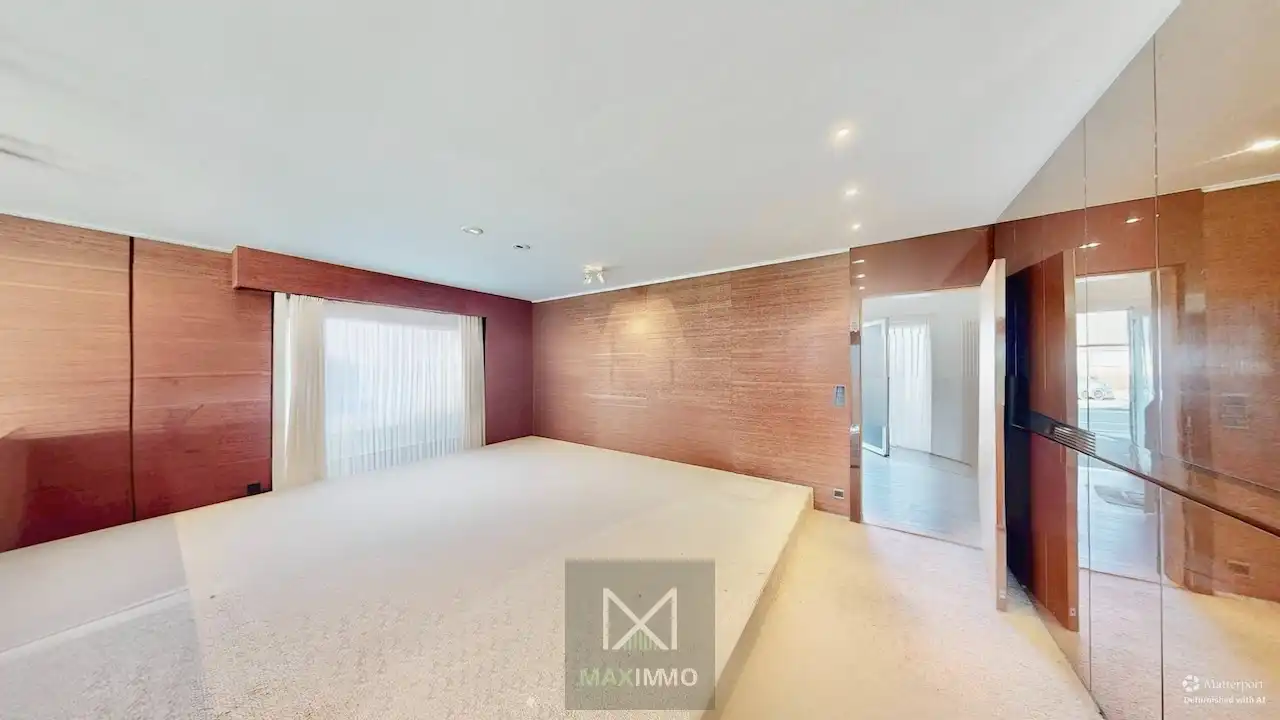 Instapklare halfopen woning met dubbele garage, atelier en ZW-tuin te Rekkem foto 5