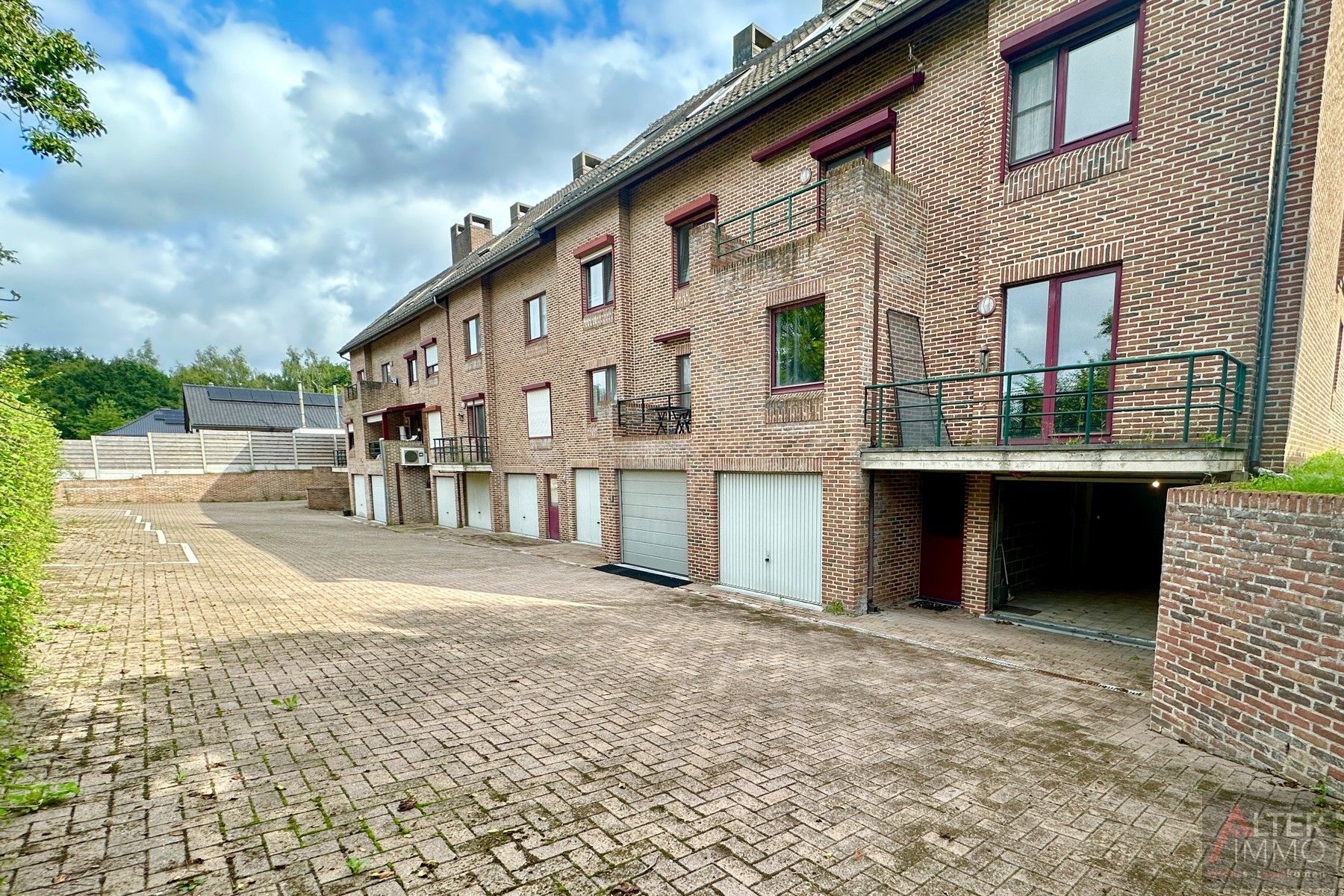 Goed onderhouden appartement uit 1990 (NBO 81m2) met 2 slaapkamers en een inpandige garage vlakbij Zolder-centrum. foto 19