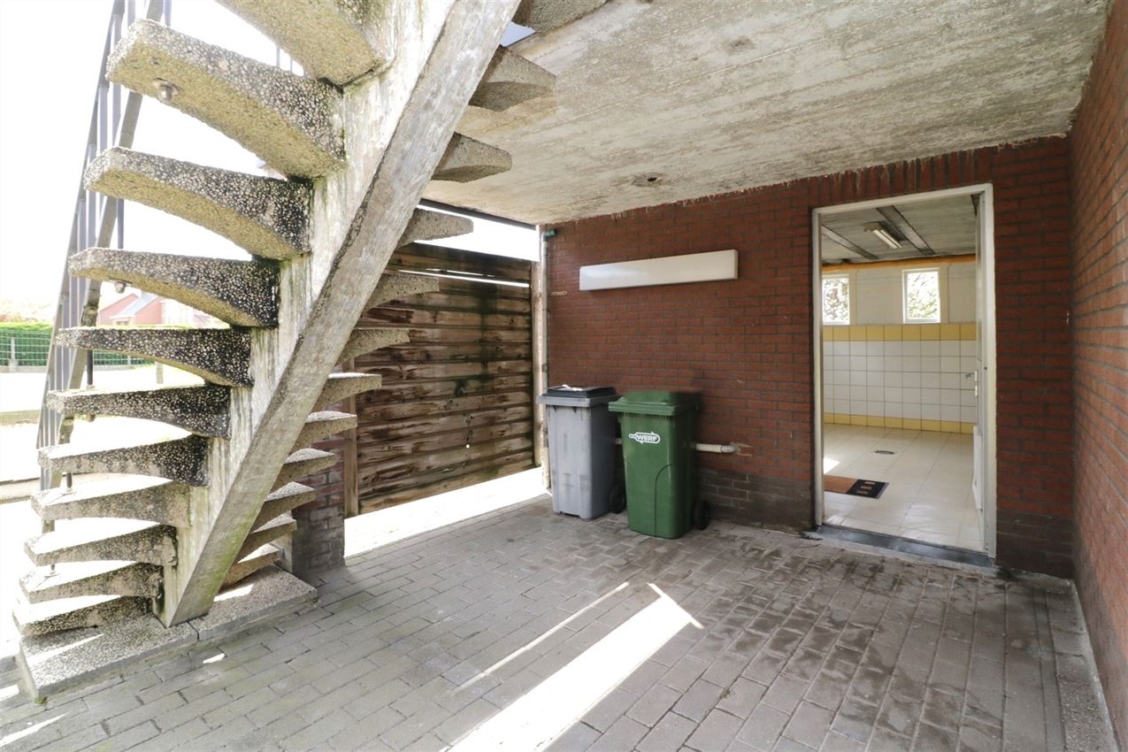 label D (geen renovatieplicht), degelijk, comfortabel en instapklaar foto 11