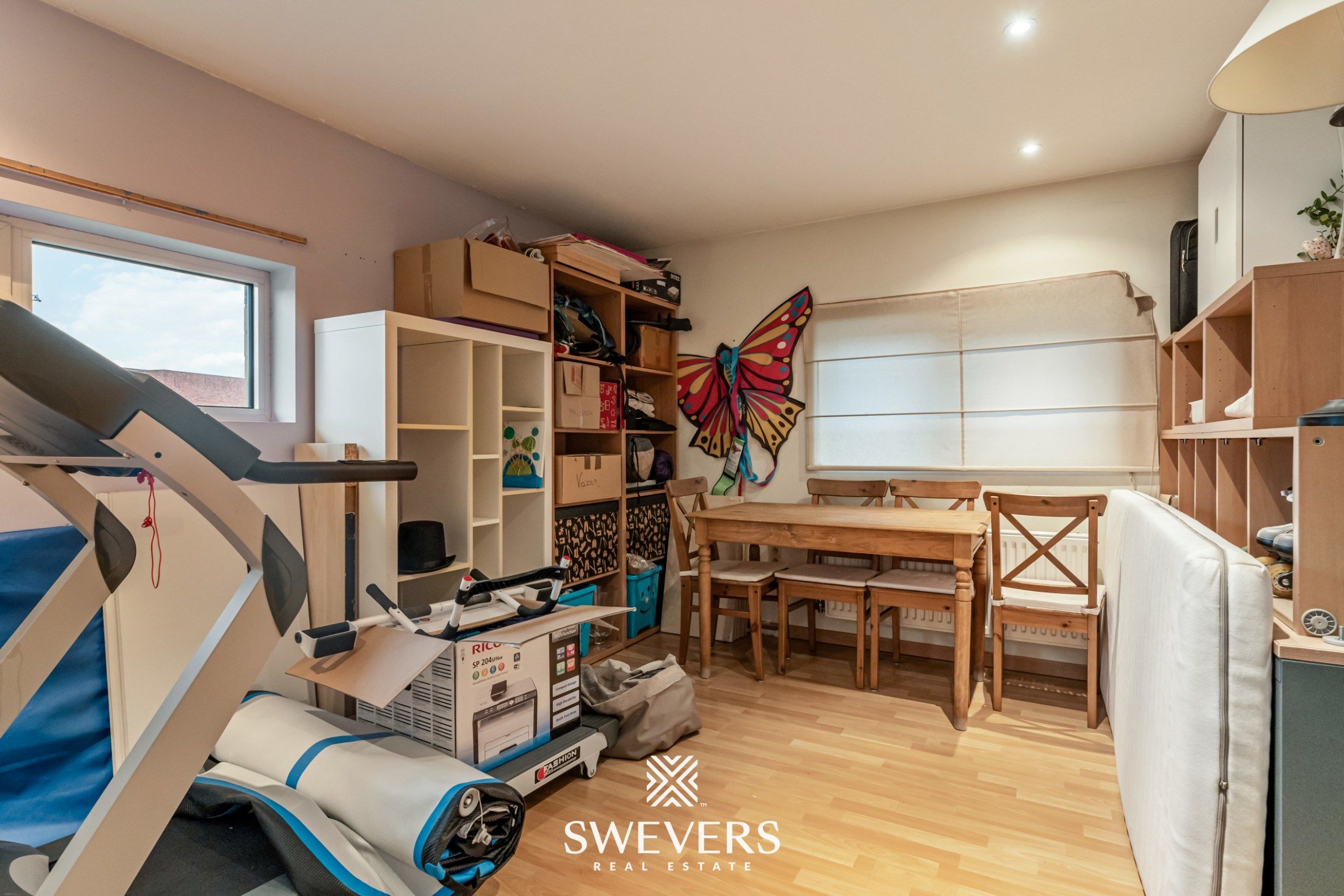 Instapklare ruime woning met praktijkruimte in residentiële buurt van Hasselt foto 24