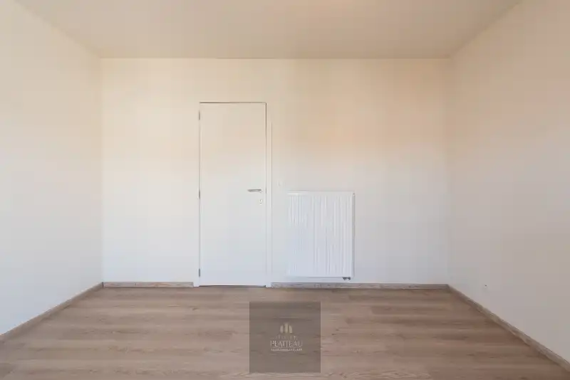 Recent appartement inclusief parkeerplaats en berging! foto 9