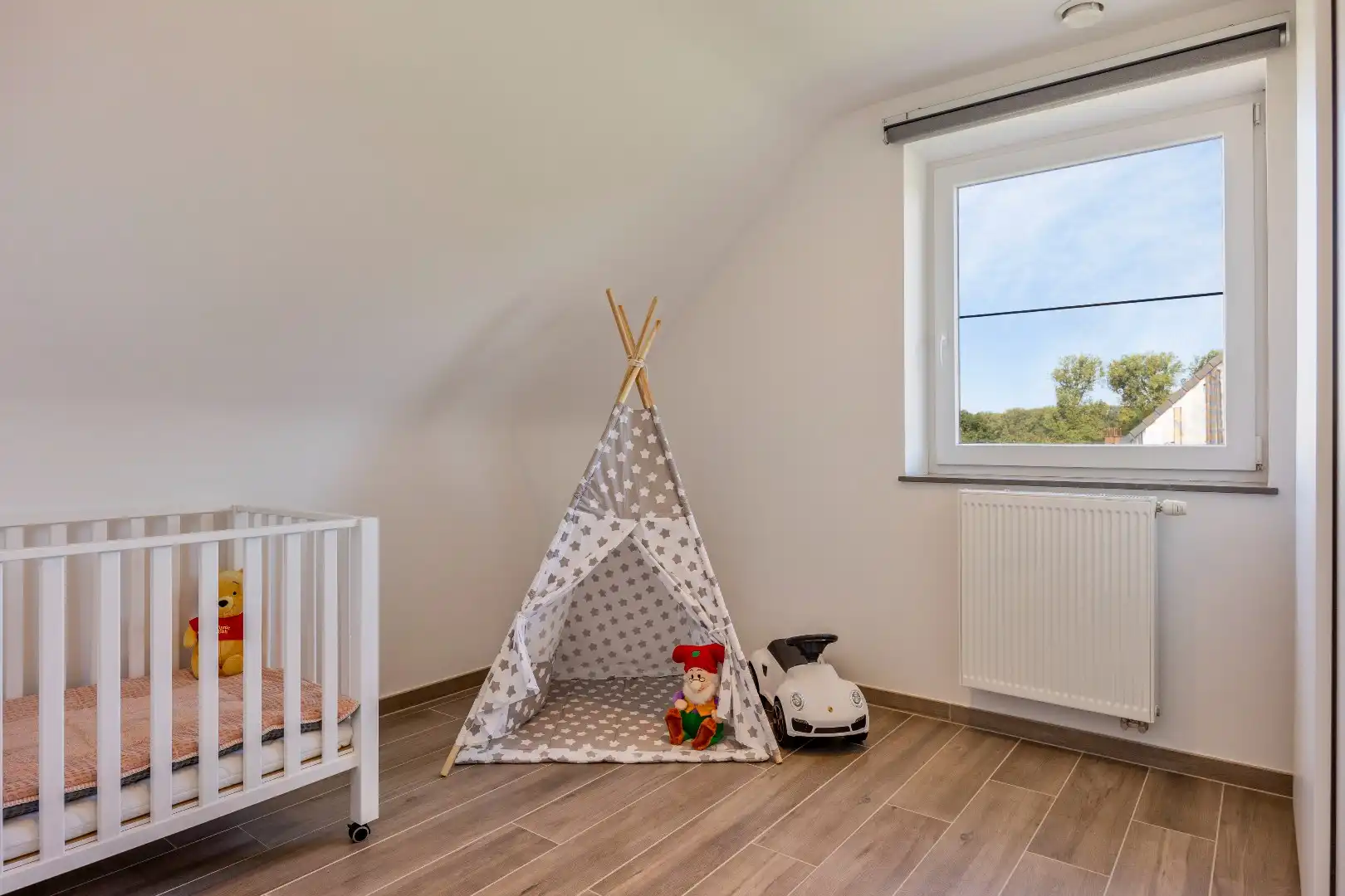 Rustig gelegen woning met 3 slaapkamers, garage en tuin foto 14