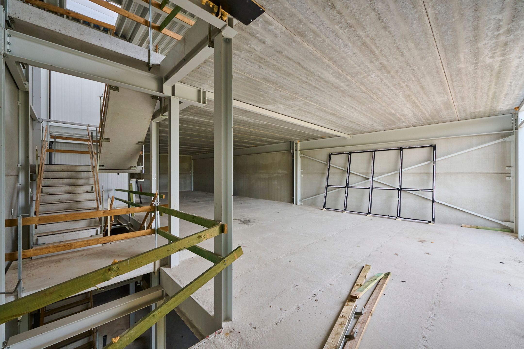 TE KOOP GENK: KMO-unit | kantoren | woonst - Kompellaan foto 24