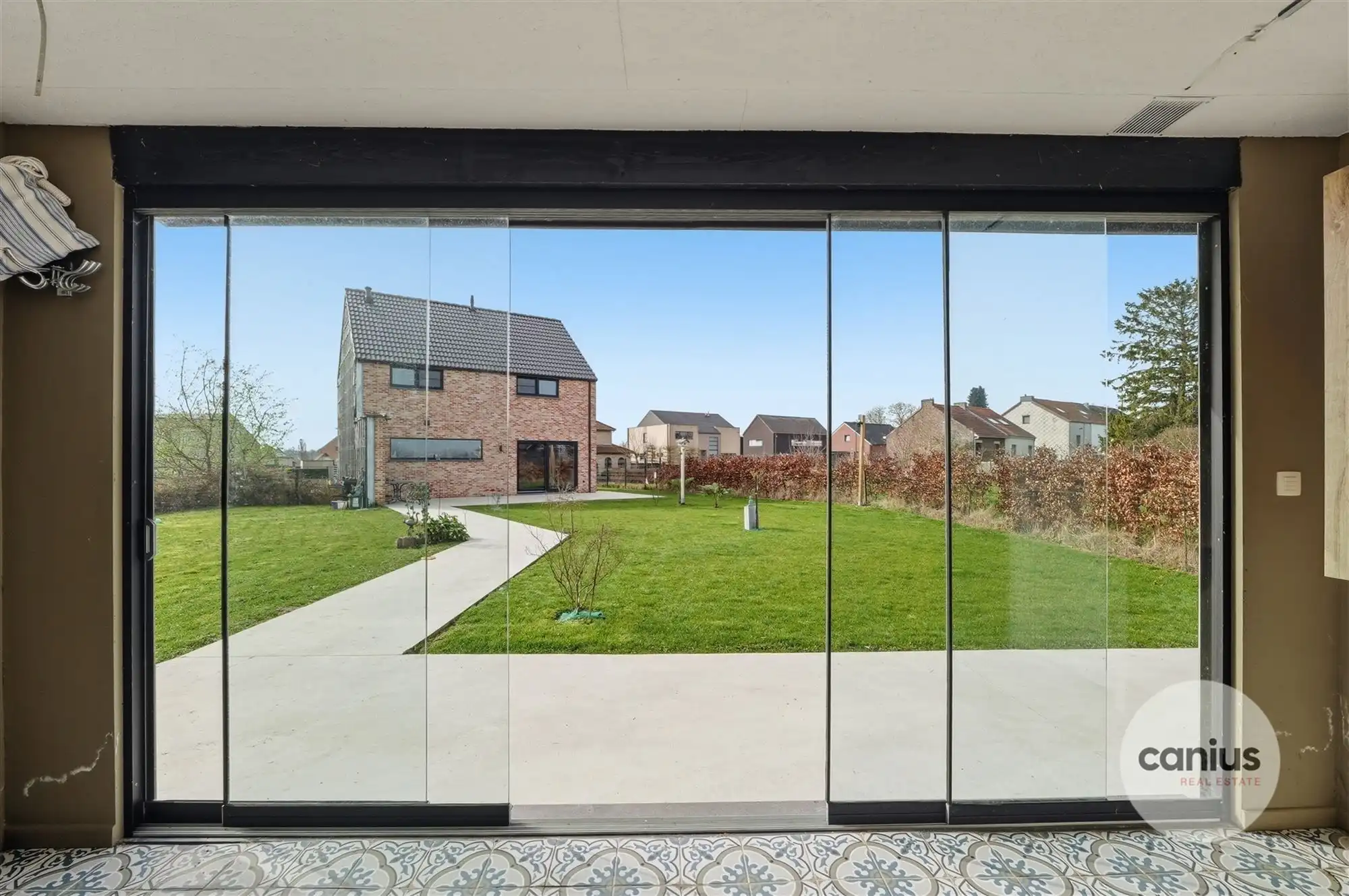 STIJLVOLLE, ENERGIEZUINIGE WONING MET LIFT, 3 SLAAPKAMERS EN PRACHTIGE TUIN NABIJ CENTRUM LANDEN foto 9