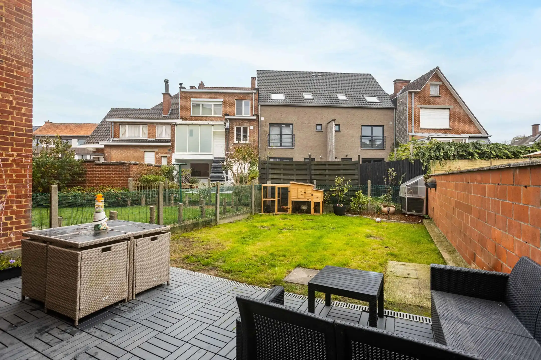 Ruime, statige woning met garage & tuin op aangename locatie foto 11