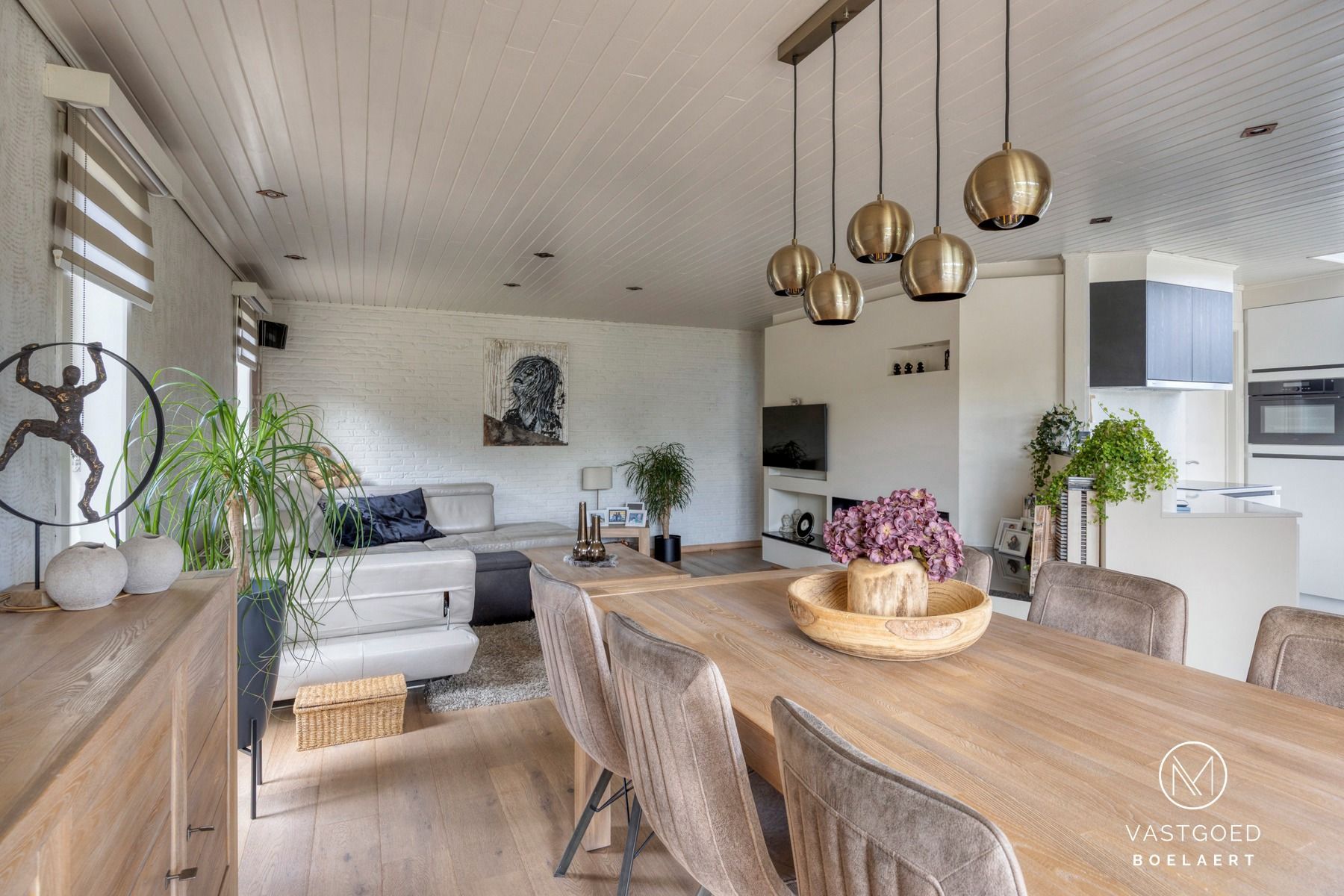 Ruime instapklare villa met sauna en dubbele garage. foto 7