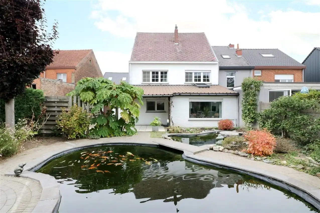 label c, nabij station, garage voor vijf wagens foto 45