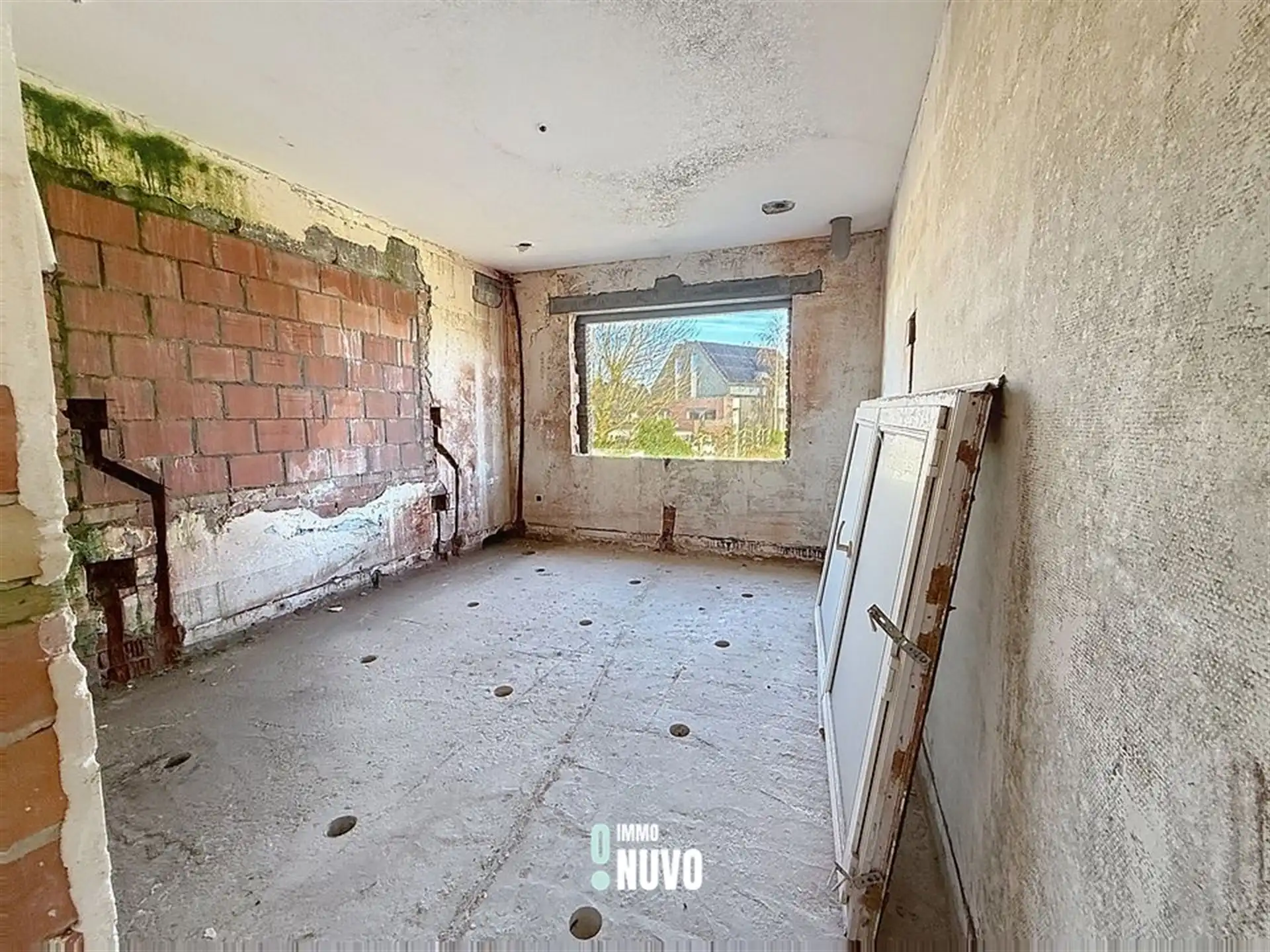 Ruime woning met 4 slpks, kantoor en grote tuin foto 15