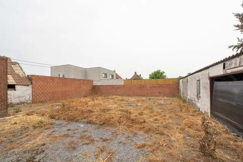 Te slopen LANDELIJK gelegen woning op een perceel van 815 m² in WIELSBEKE foto 8
