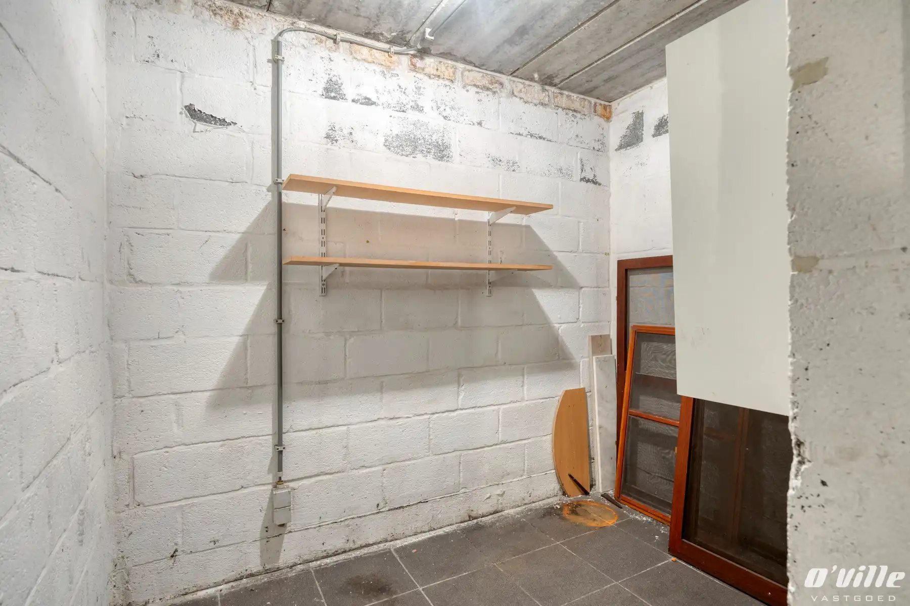 Gezellig en instapklaar 2-slaapkamerappartement met garagebox foto 17