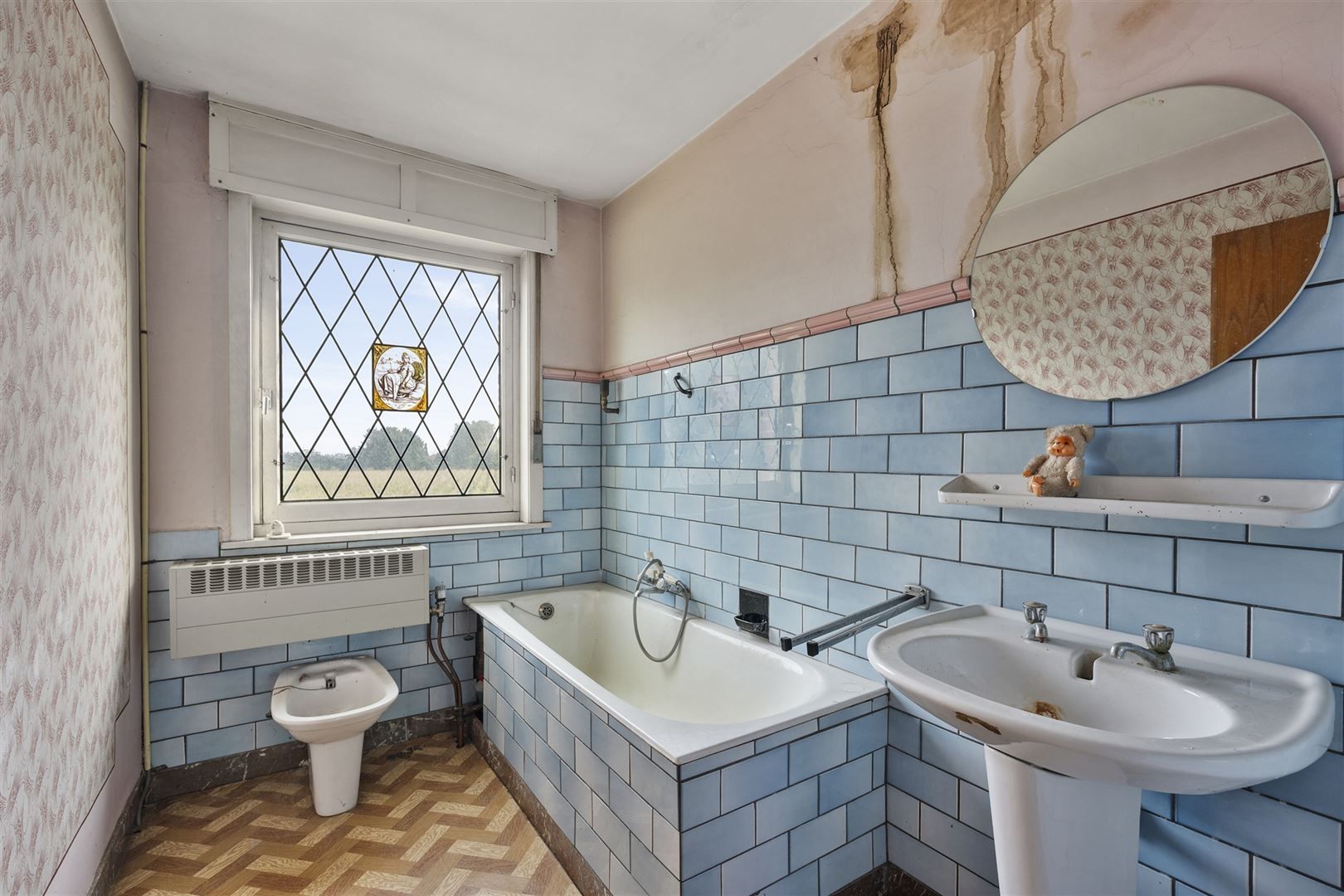 Te renoveren alleenstaande woning foto 14