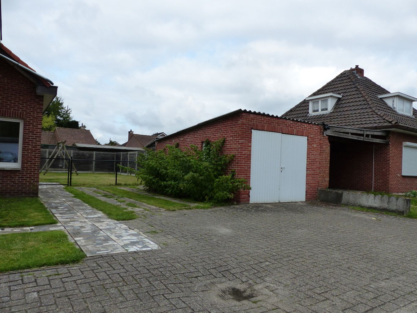 Gerenoveerde woning nabij het centrum van Arendonk. foto 28