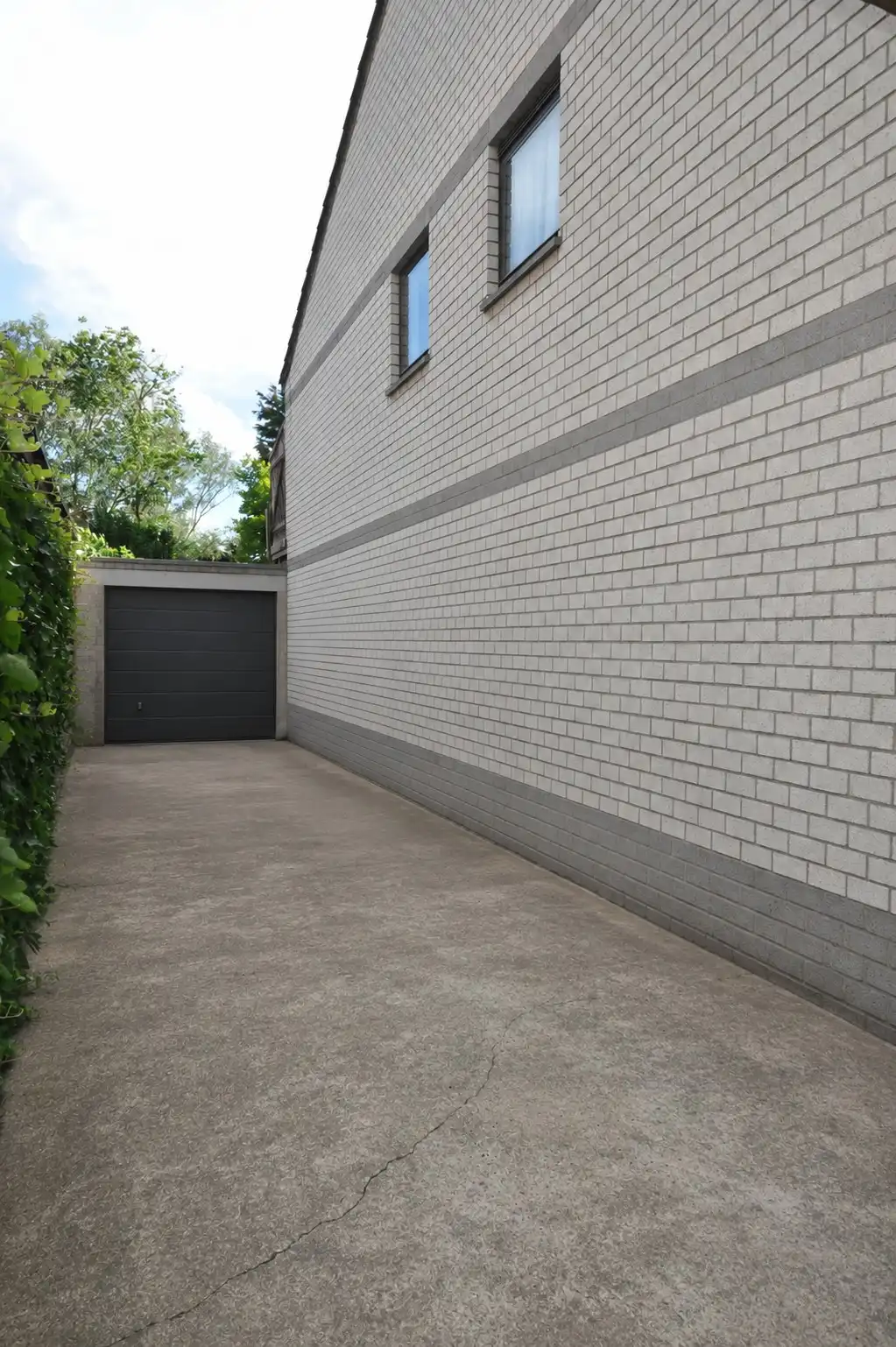Ruime half open bebouwing  met ruime garage/ berging te Oudenburg  60m²) foto 19