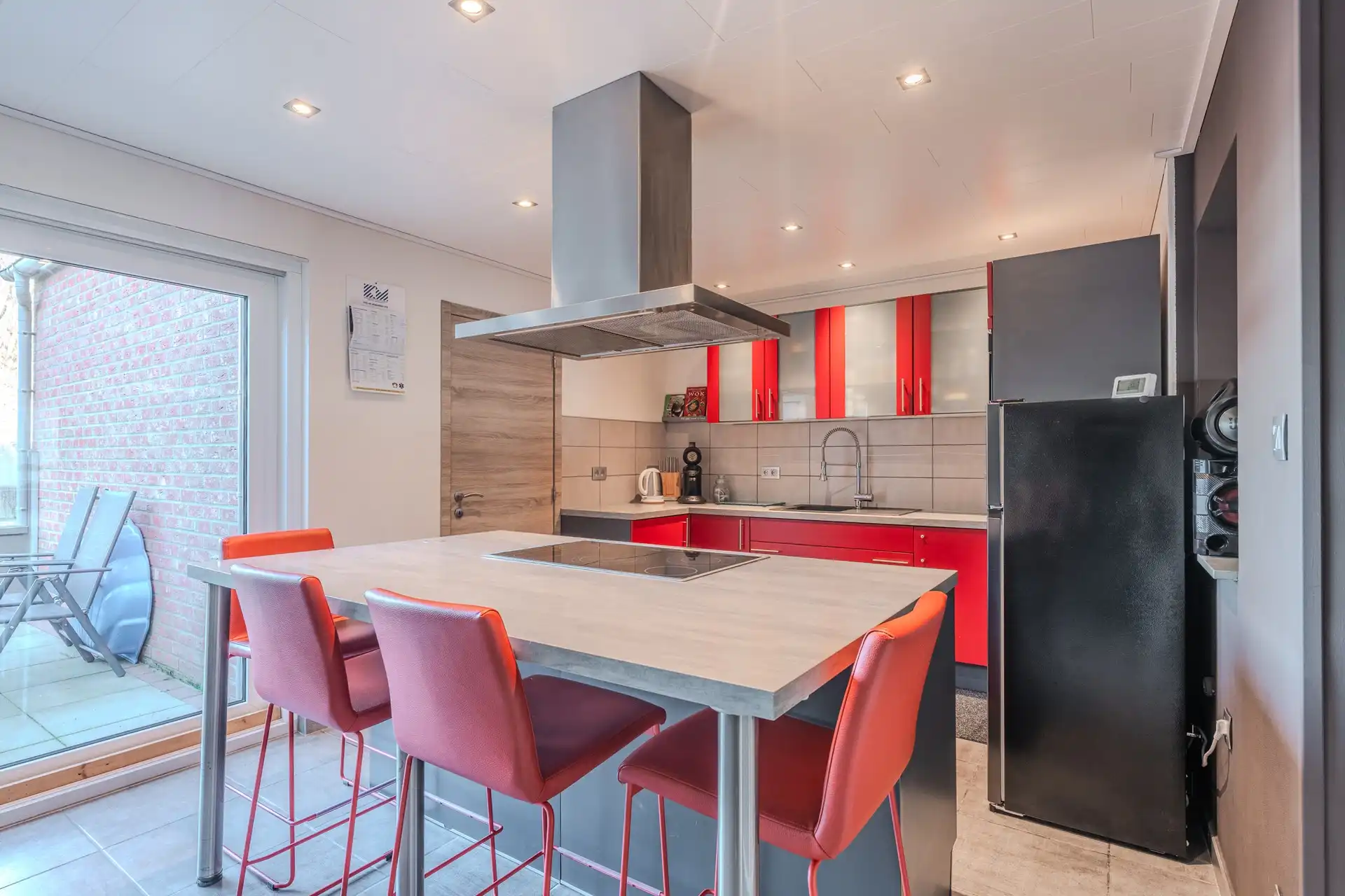 Ruime gezinswoning met garage en tuin in het rustige Pervijze. foto 7